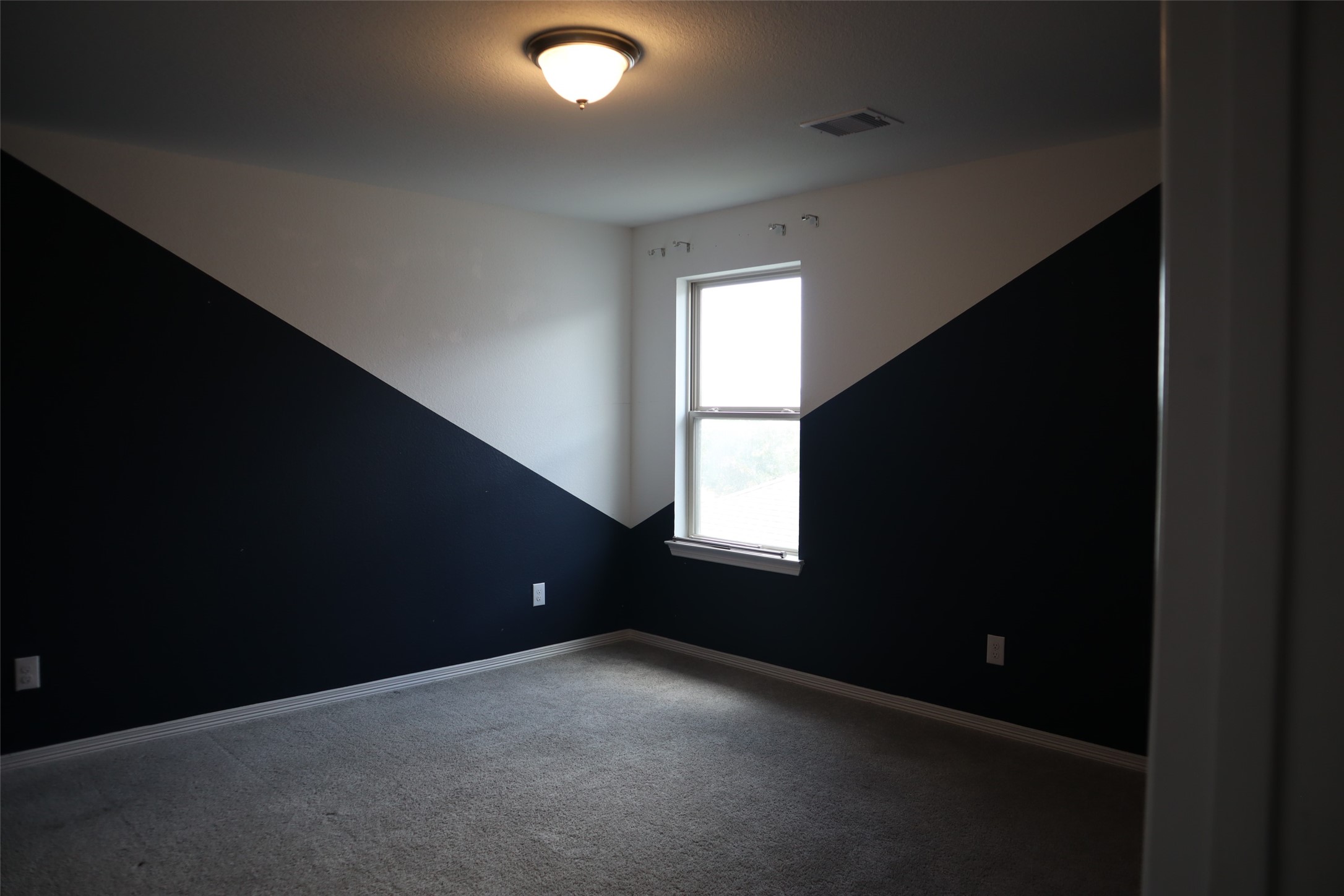 5806 Aurora Greens Lane Property Photo 12
