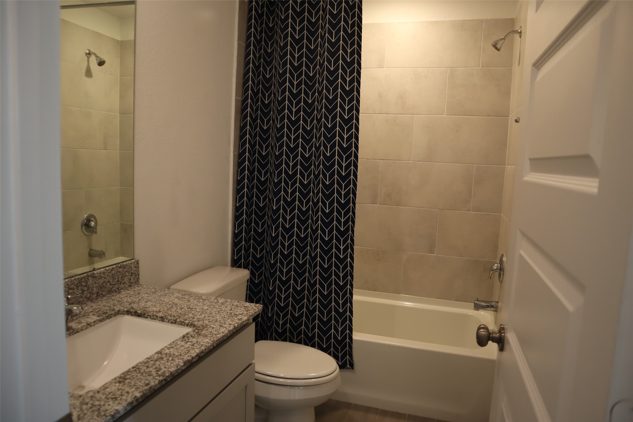 5806 Aurora Greens Lane Property Photo 13