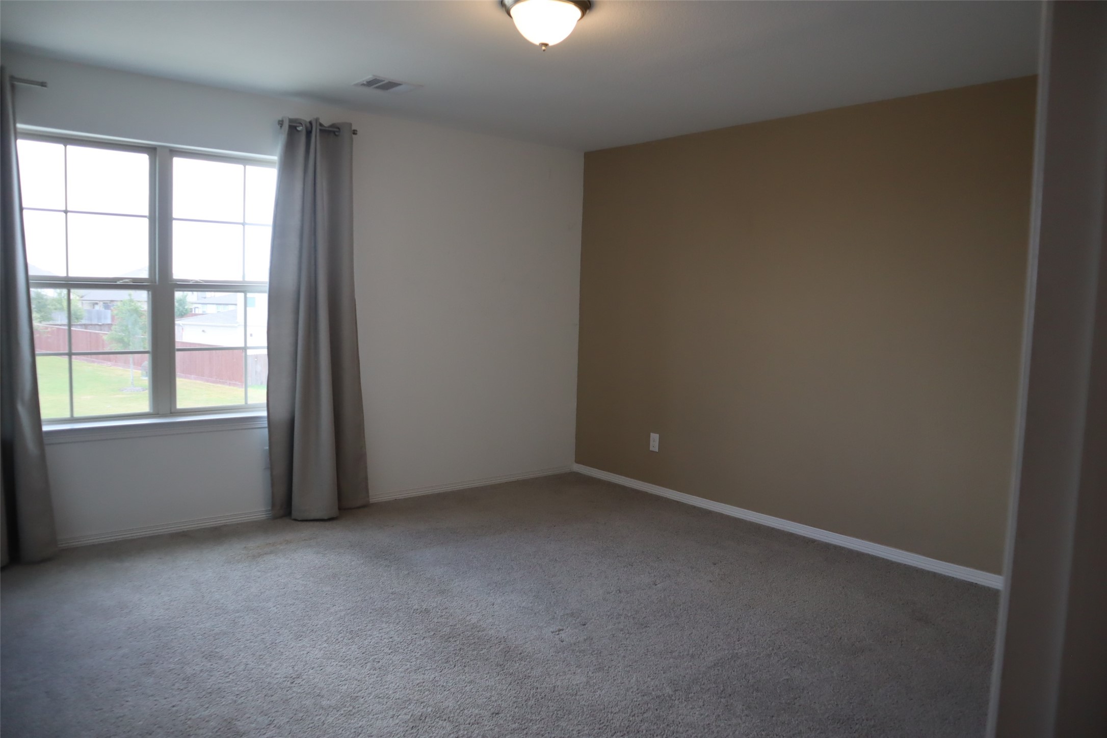 5806 Aurora Greens Lane Property Photo 15