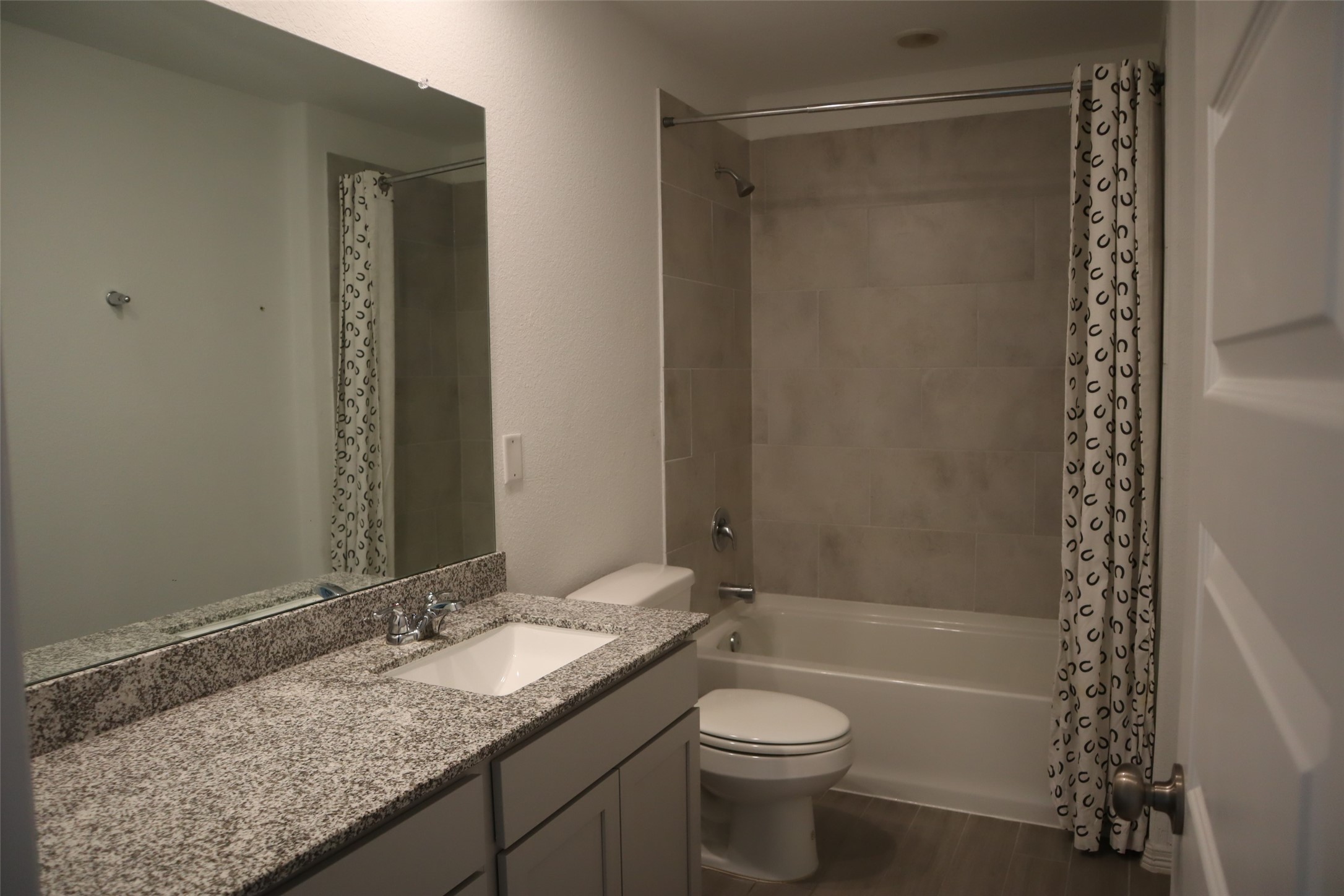 5806 Aurora Greens Lane Property Photo 16