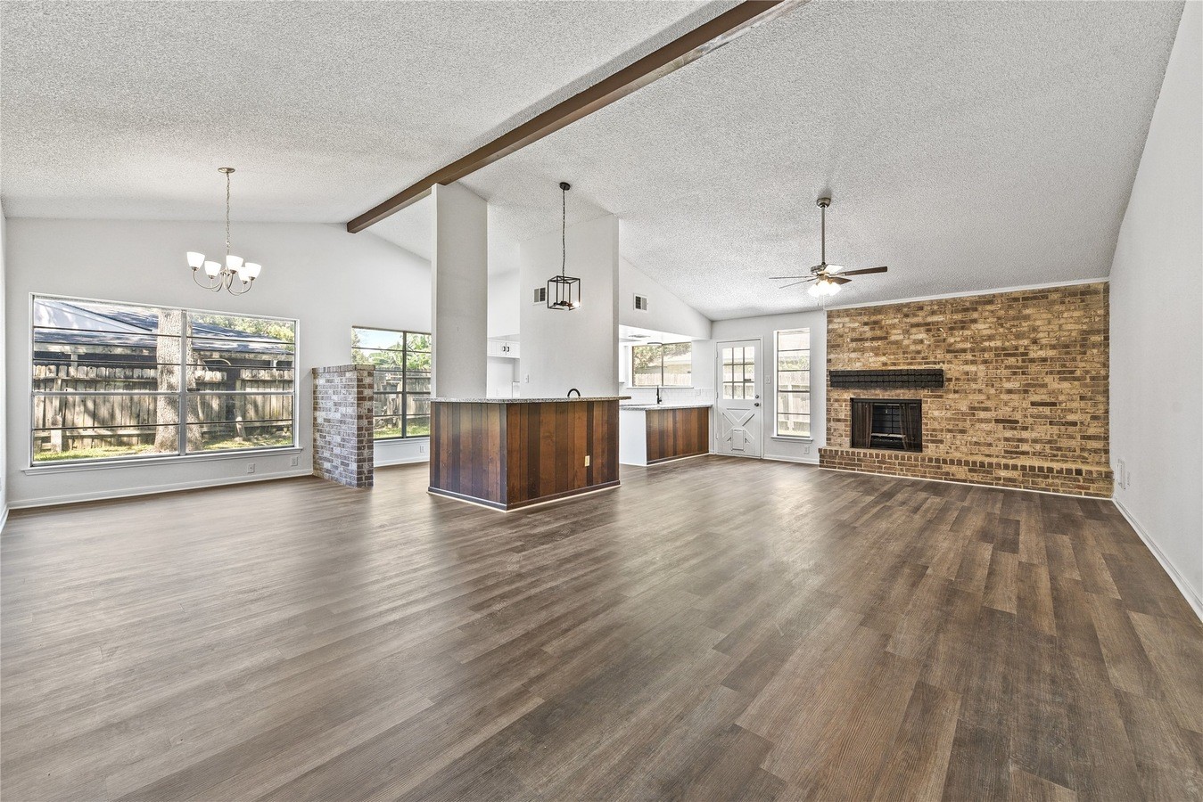 23806 Spring Moss Drive Property Photo 4
