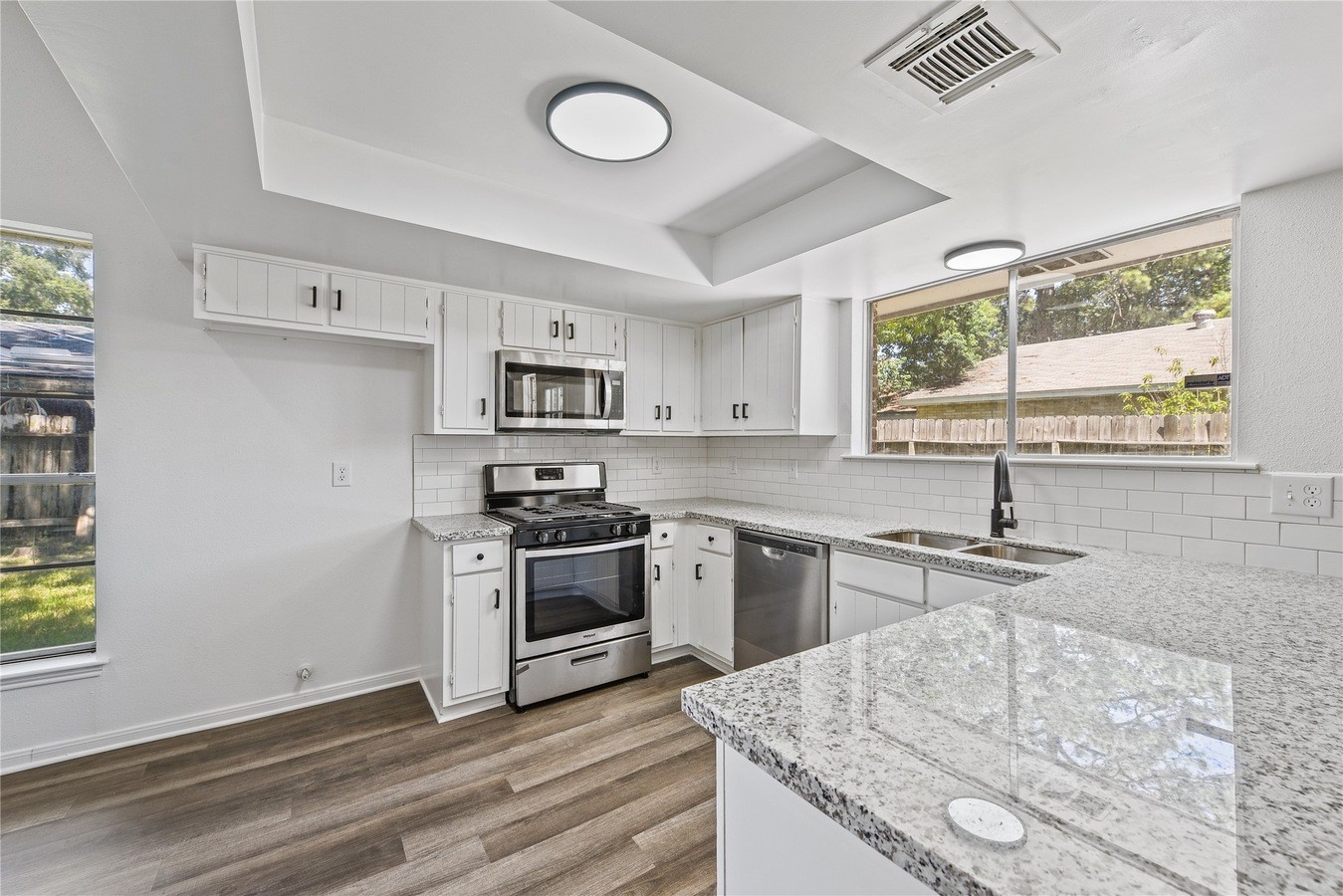 23806 Spring Moss Drive Property Photo 6