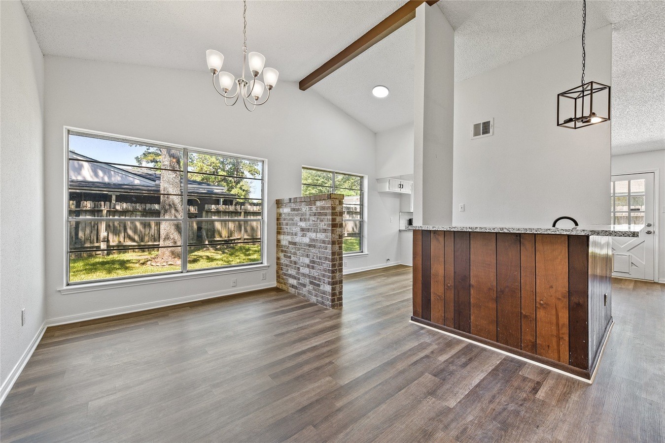 23806 Spring Moss Drive Property Photo 8