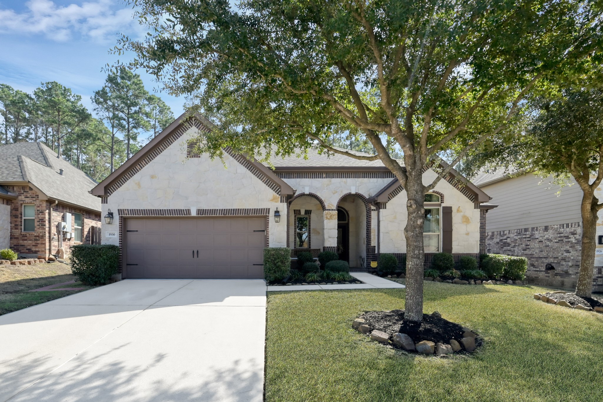 1930 Parnevik Place Property Photo 1