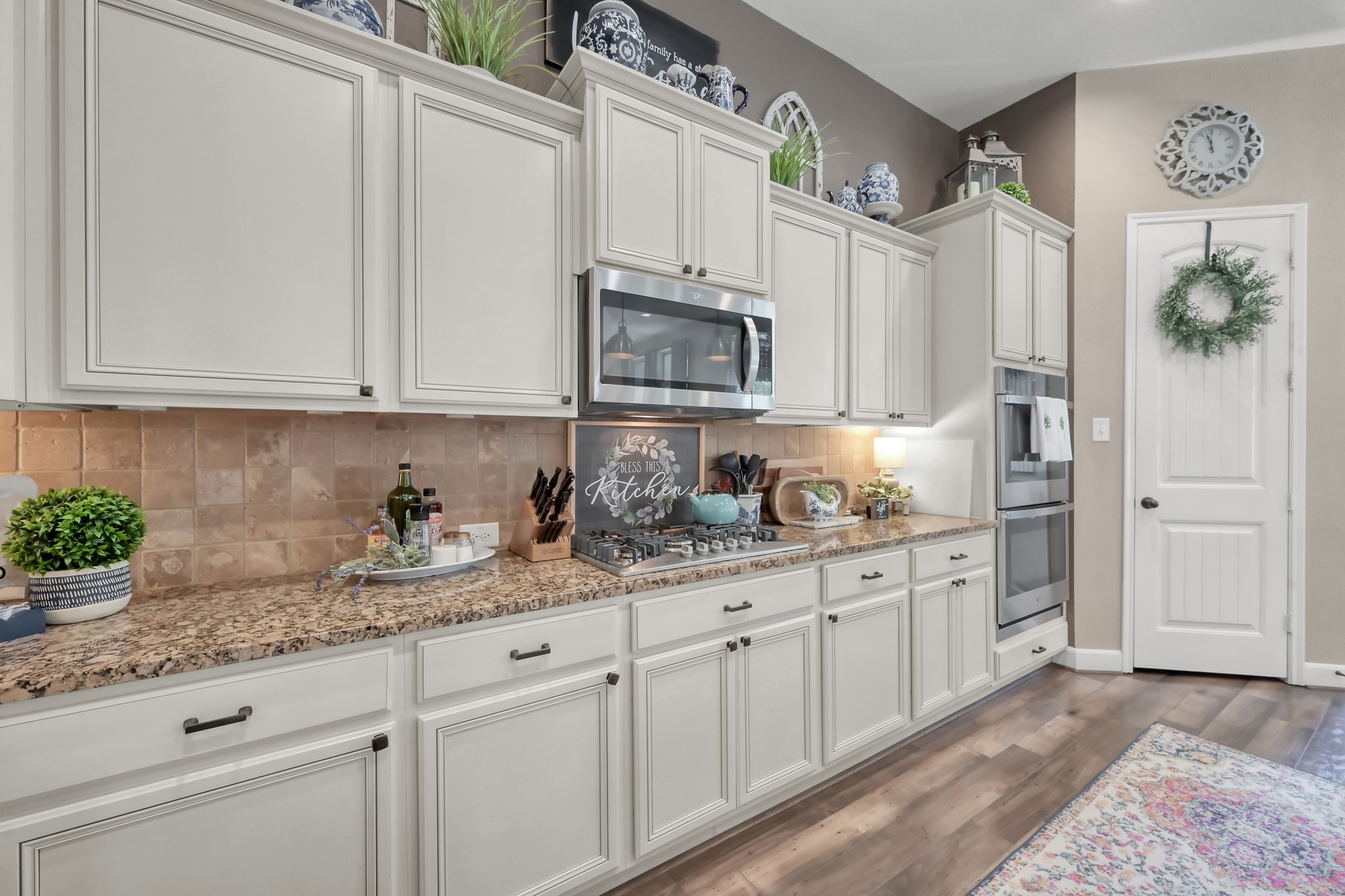 1930 Parnevik Place Property Photo 17