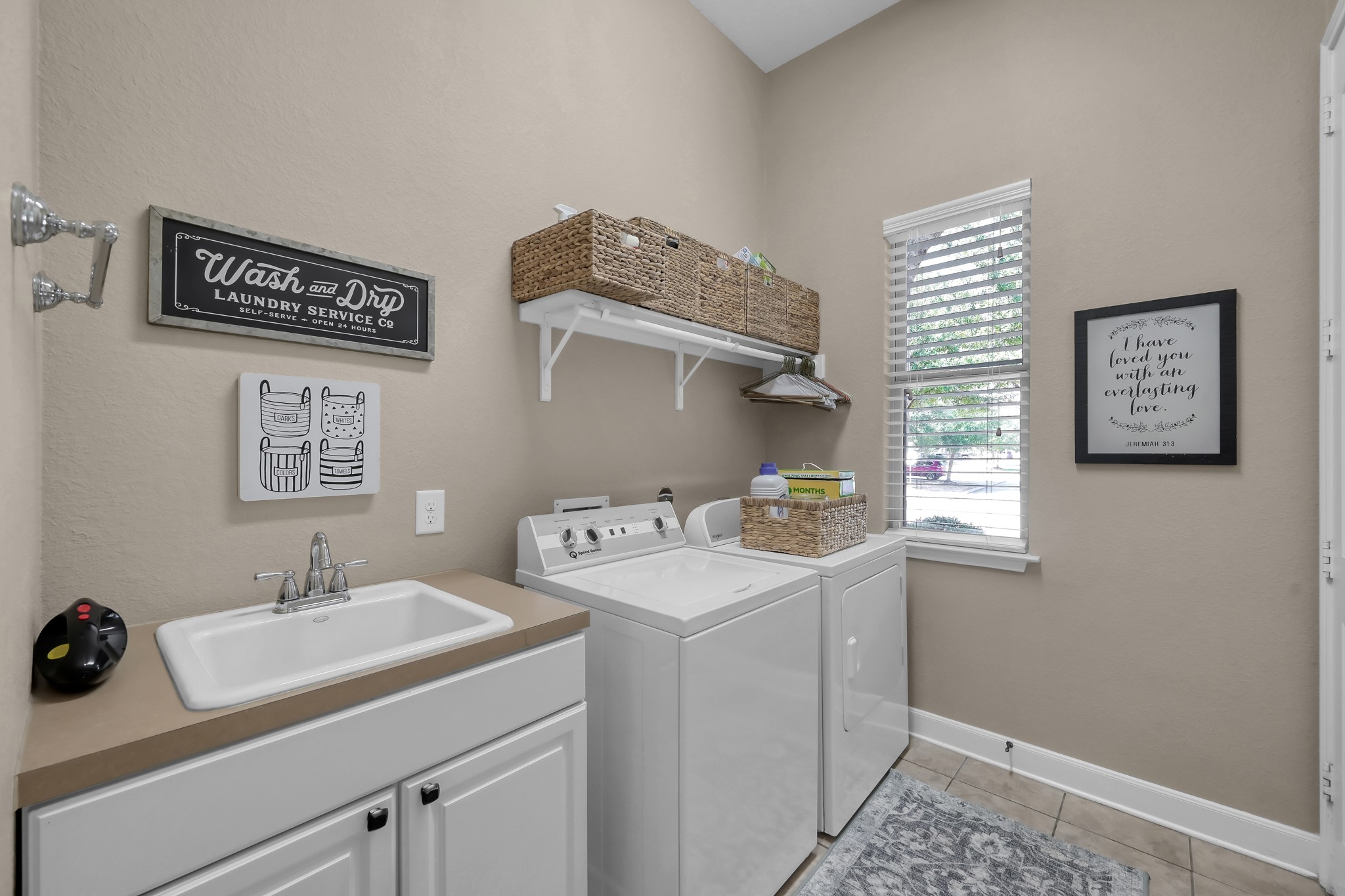 1930 Parnevik Place Property Photo 23