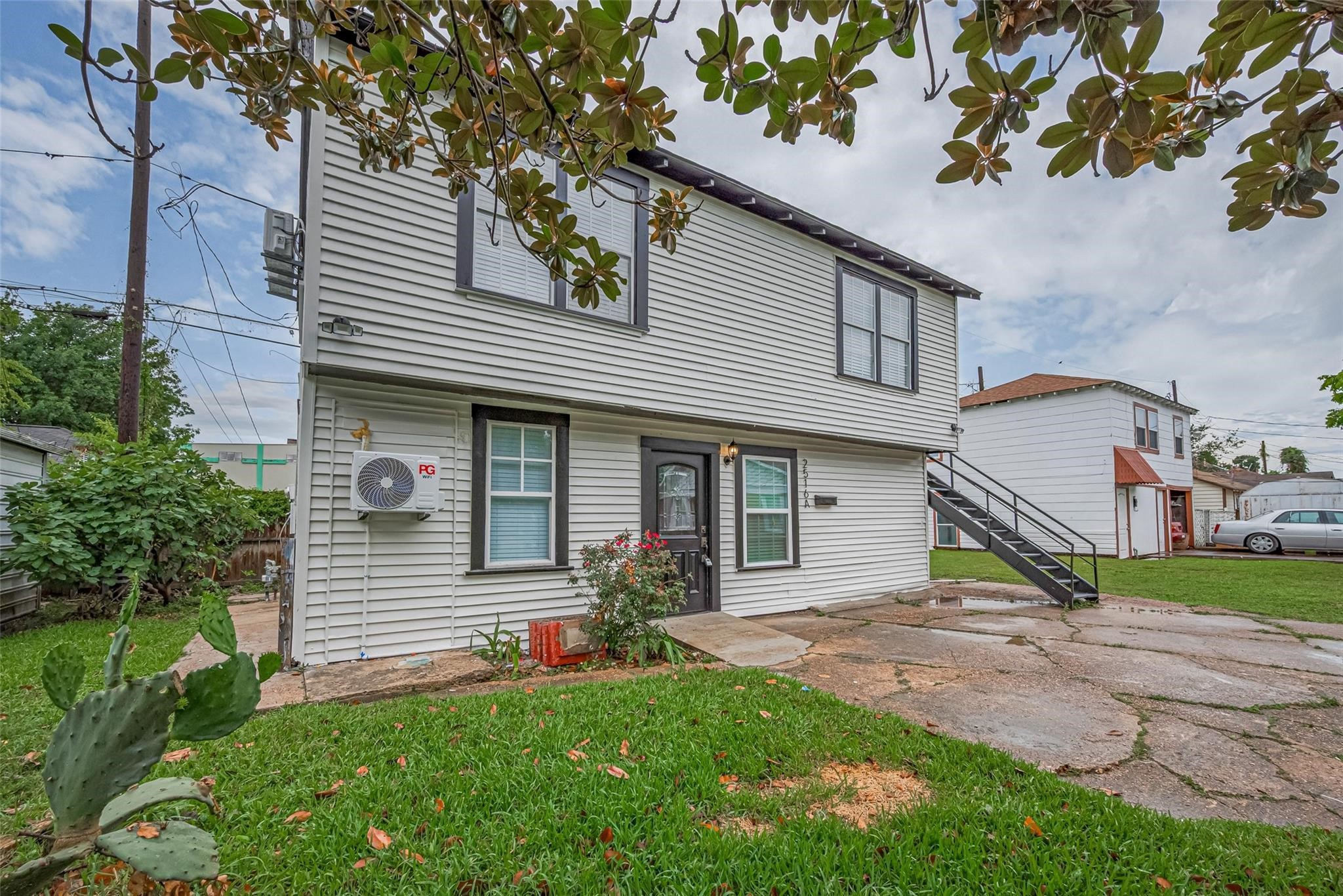 2516 Craigmont Street Property Photo 15