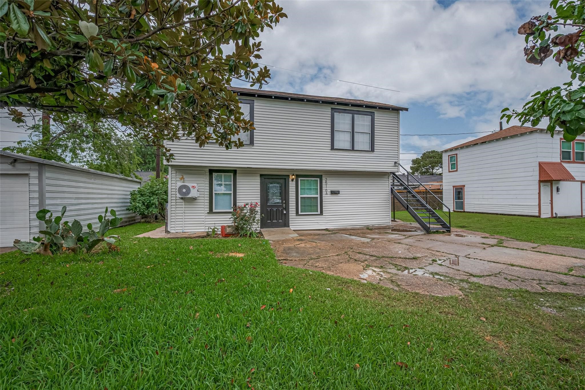 2516 Craigmont Street Property Photo 16