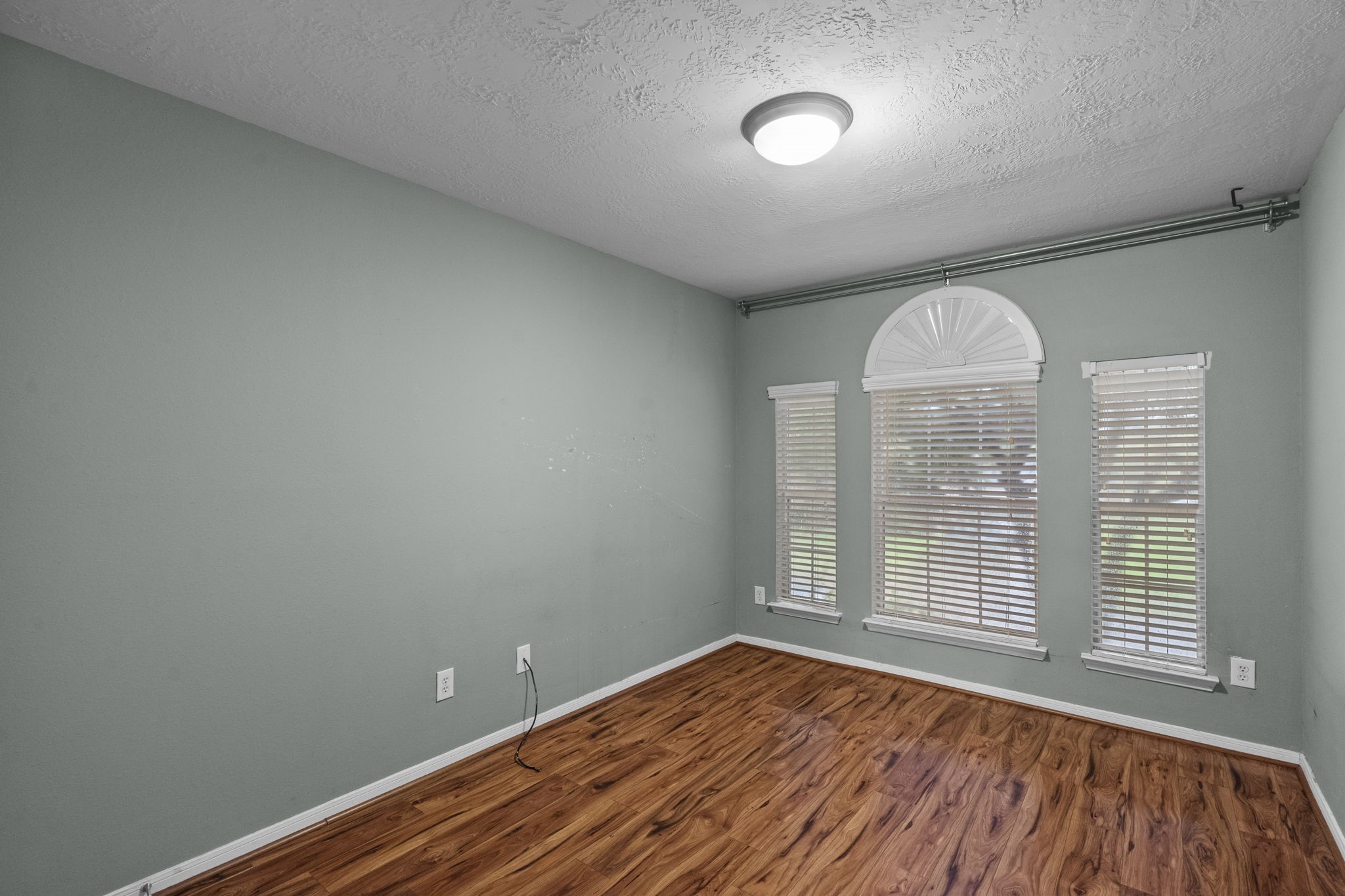 3811 Houston Lake Drive Property Photo 10