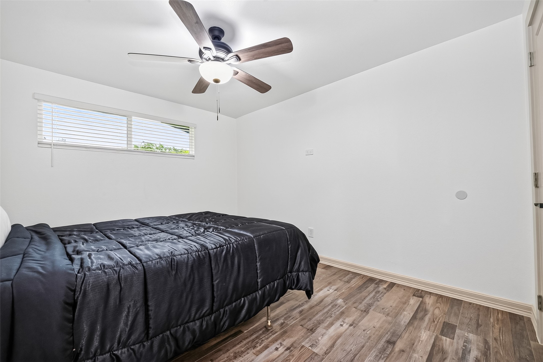 5803 Greencraig Drive Property Photo 18