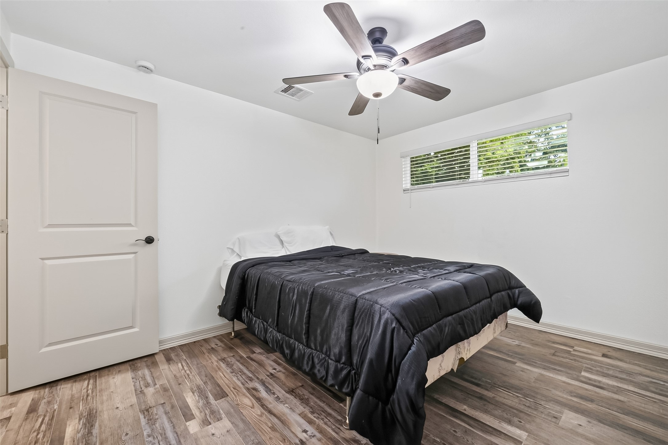 5803 Greencraig Drive Property Photo 19
