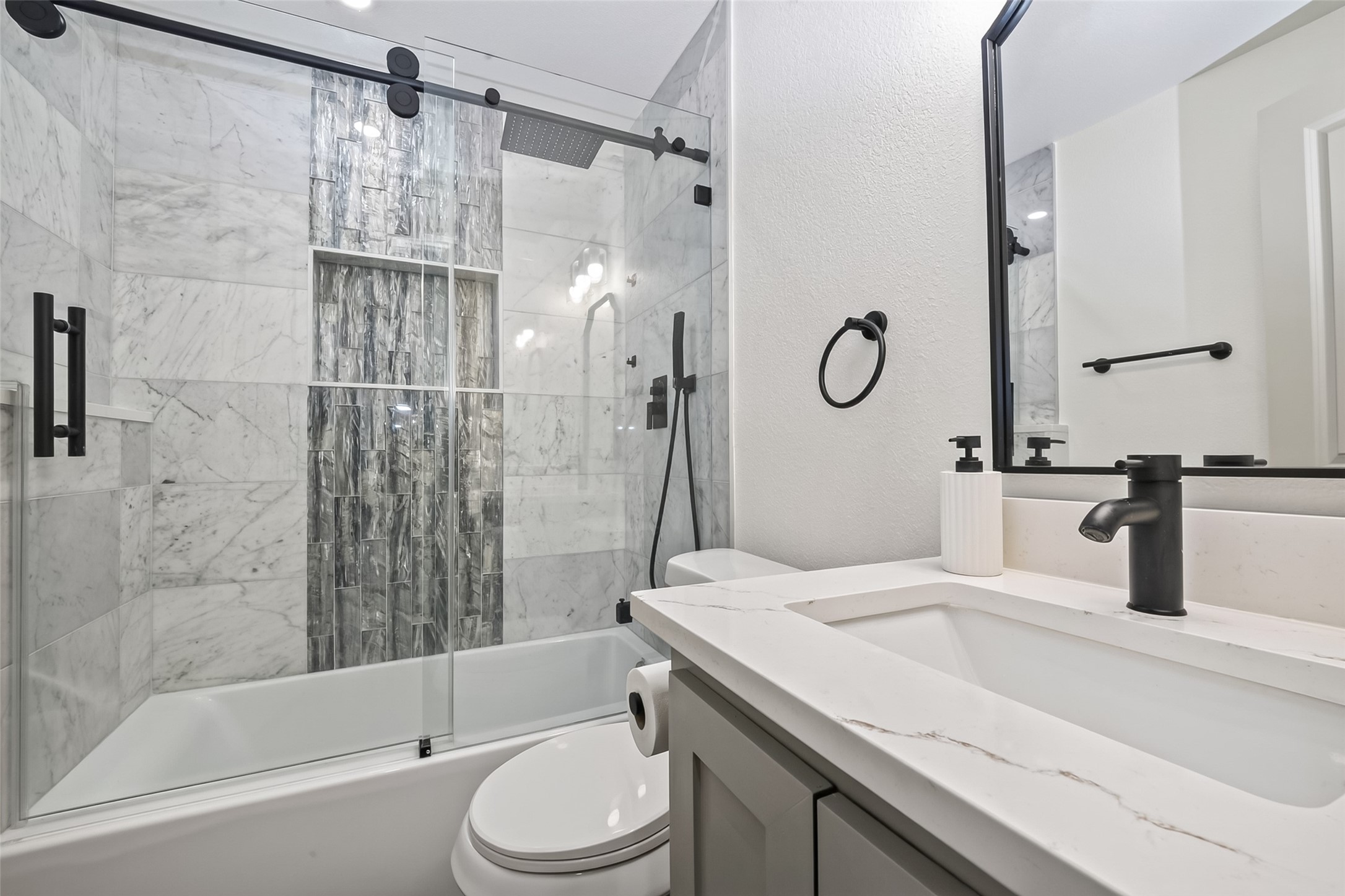5803 Greencraig Drive Property Photo 20