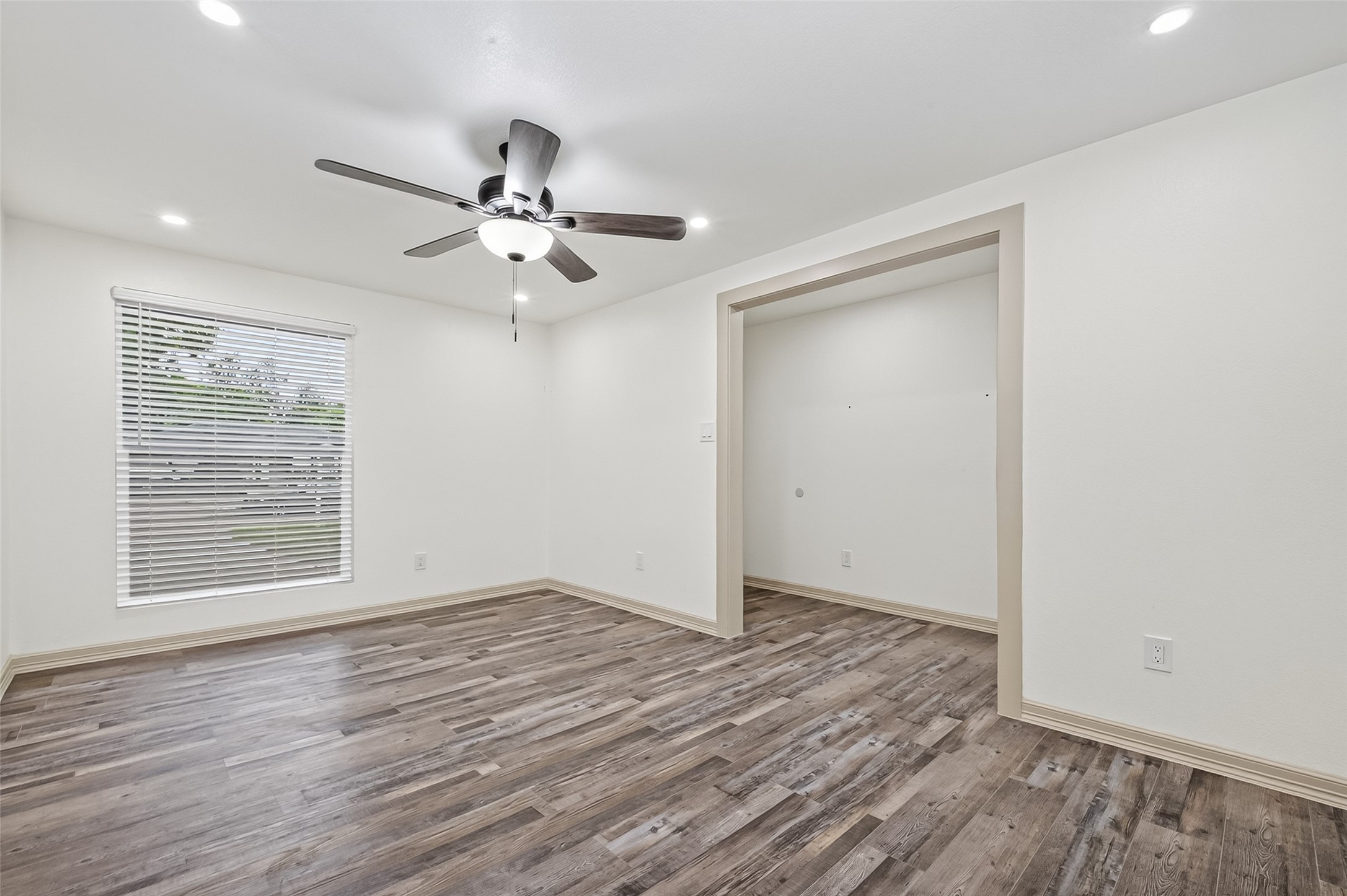 5803 Greencraig Drive Property Photo 22