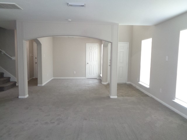 9503 Wyatt Oak Ln Property Photo 5