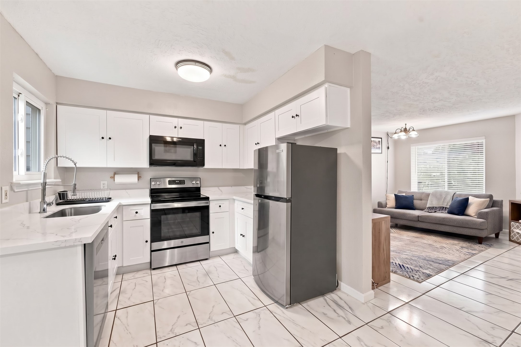 1714 Good Day Drive Property Photo 4