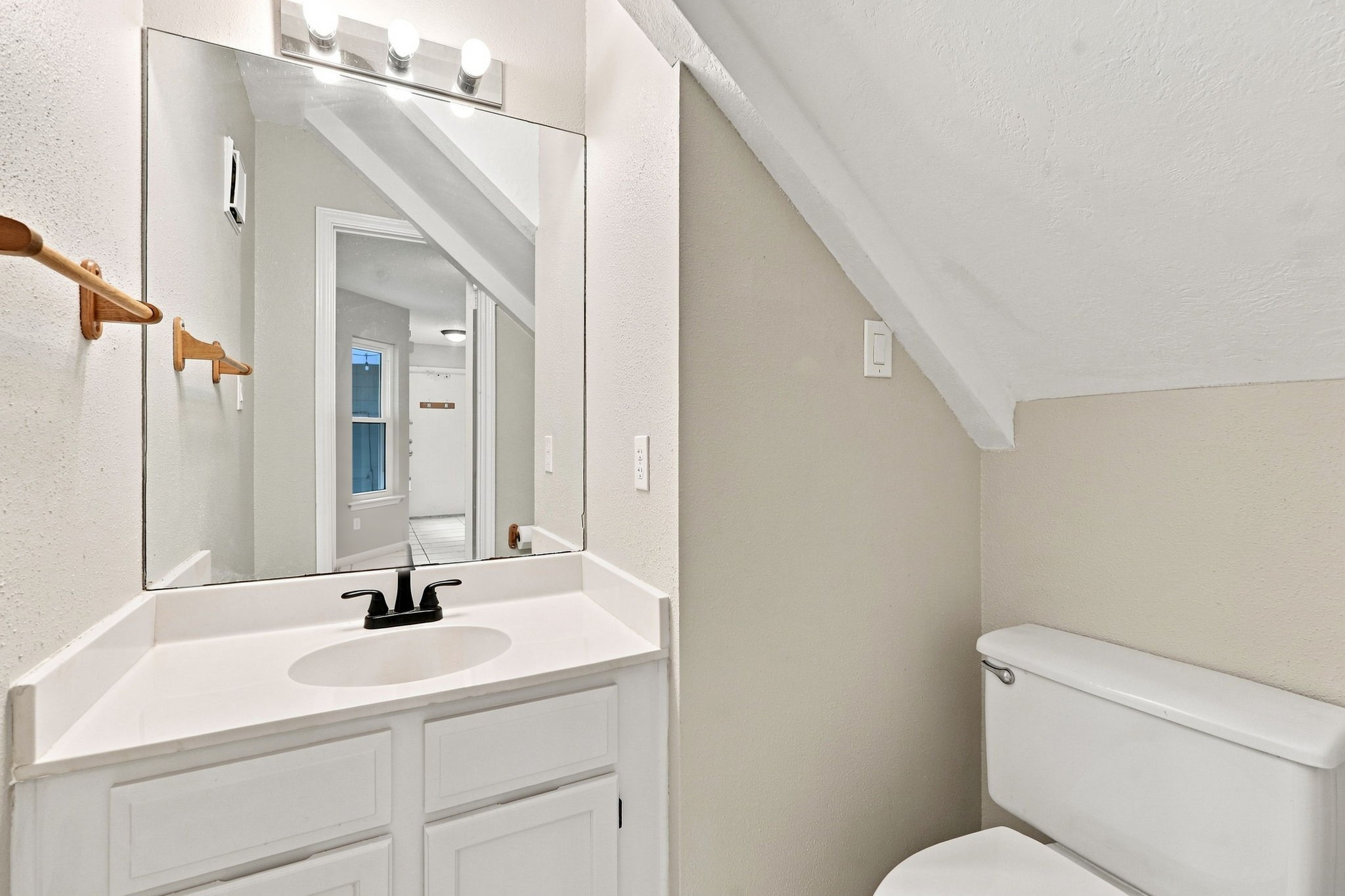 1714 Good Day Drive Property Photo 10