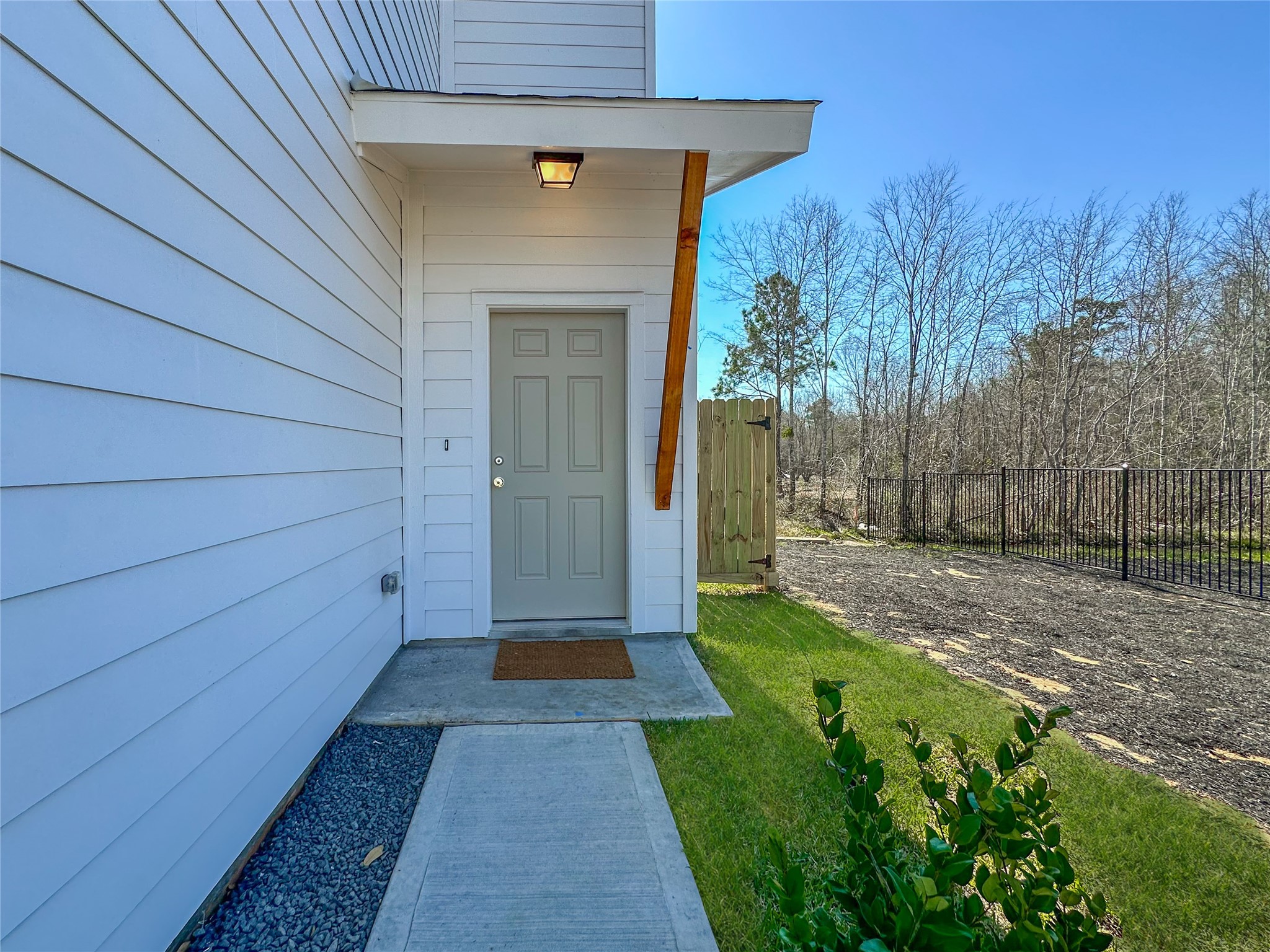2710 Discovery Trails Court Property Photo 4