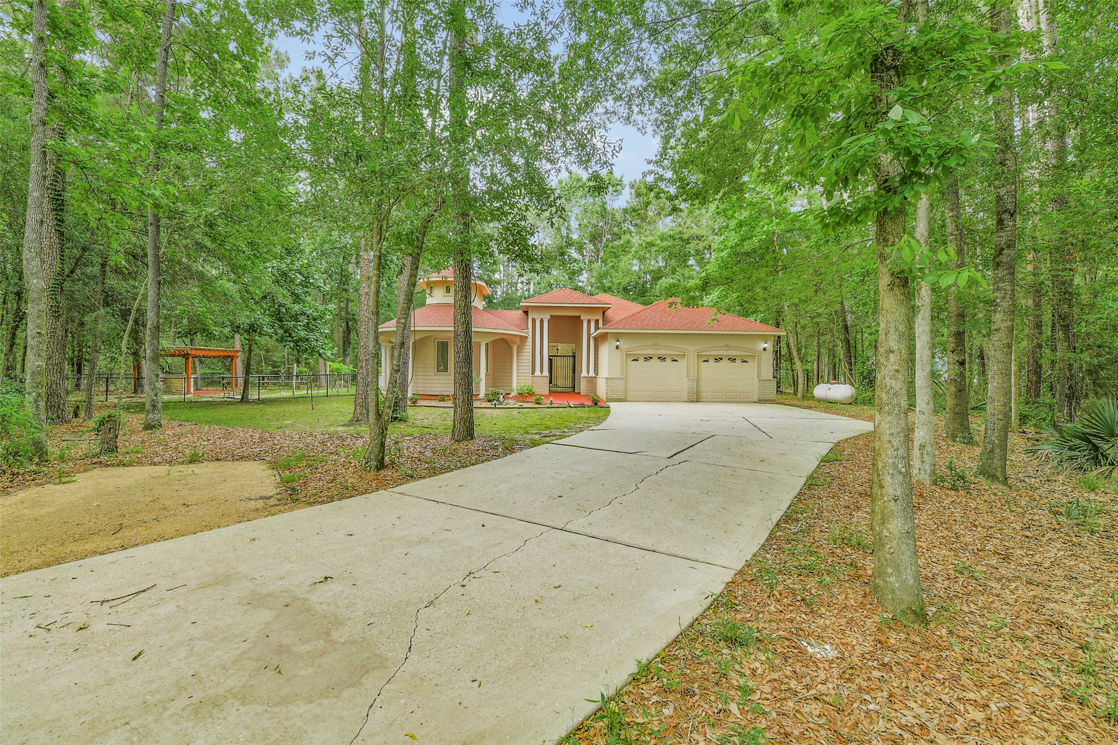 21971 Blazing Trail Property Photo 9