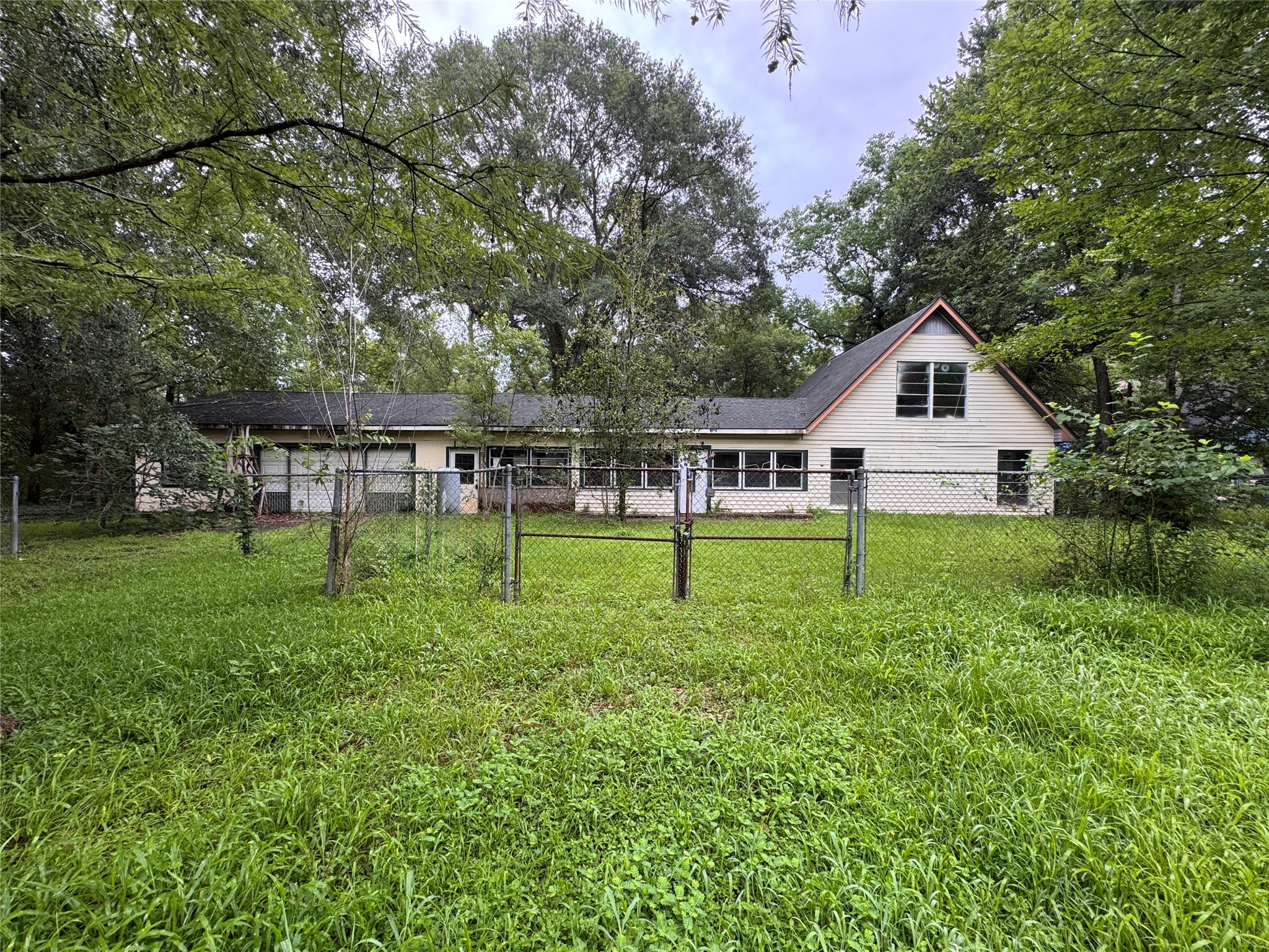 123 Shady Lane Property Photo 1