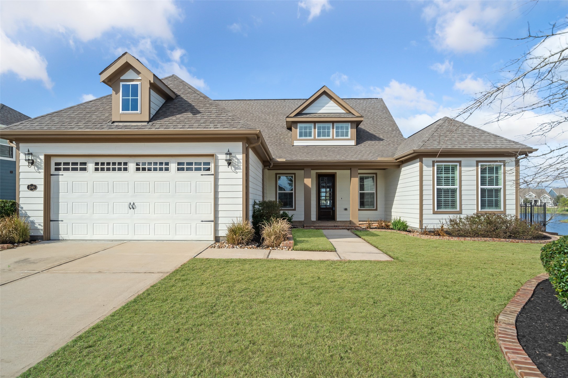 2149 Rope Maker Road Property Photo 1