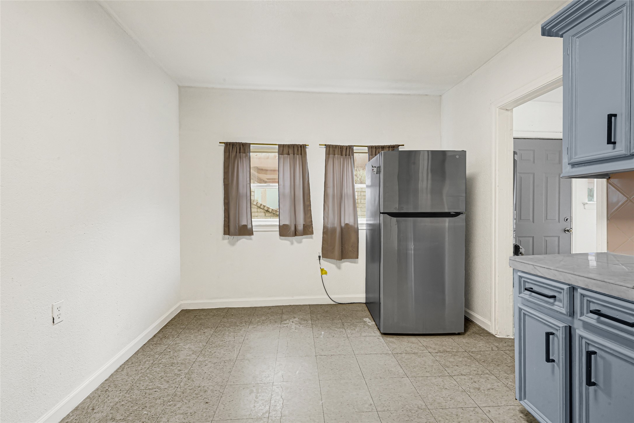 14336 Victoria Street Property Photo 13