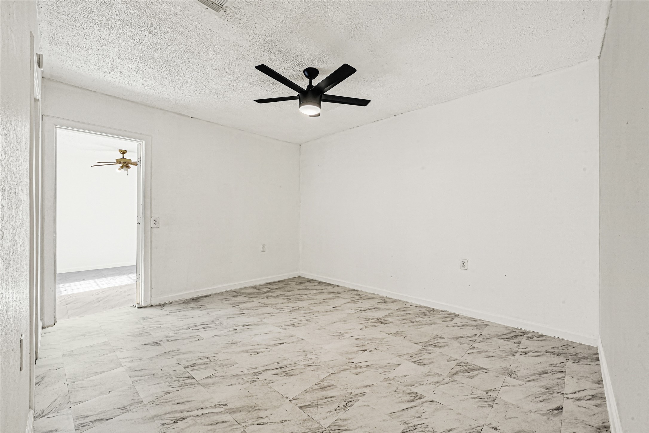 14336 Victoria Street Property Photo 18