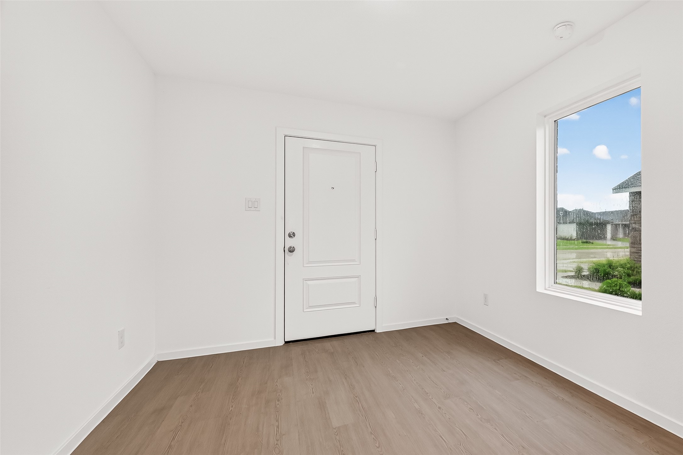 10406 Rocky Trail Property Photo 3