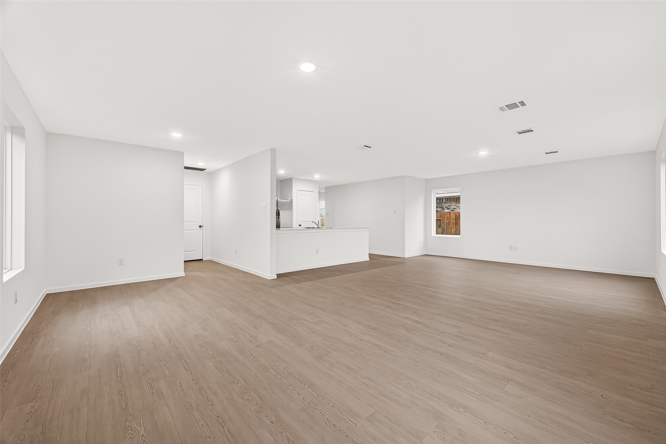 10406 Rocky Trail Property Photo 5