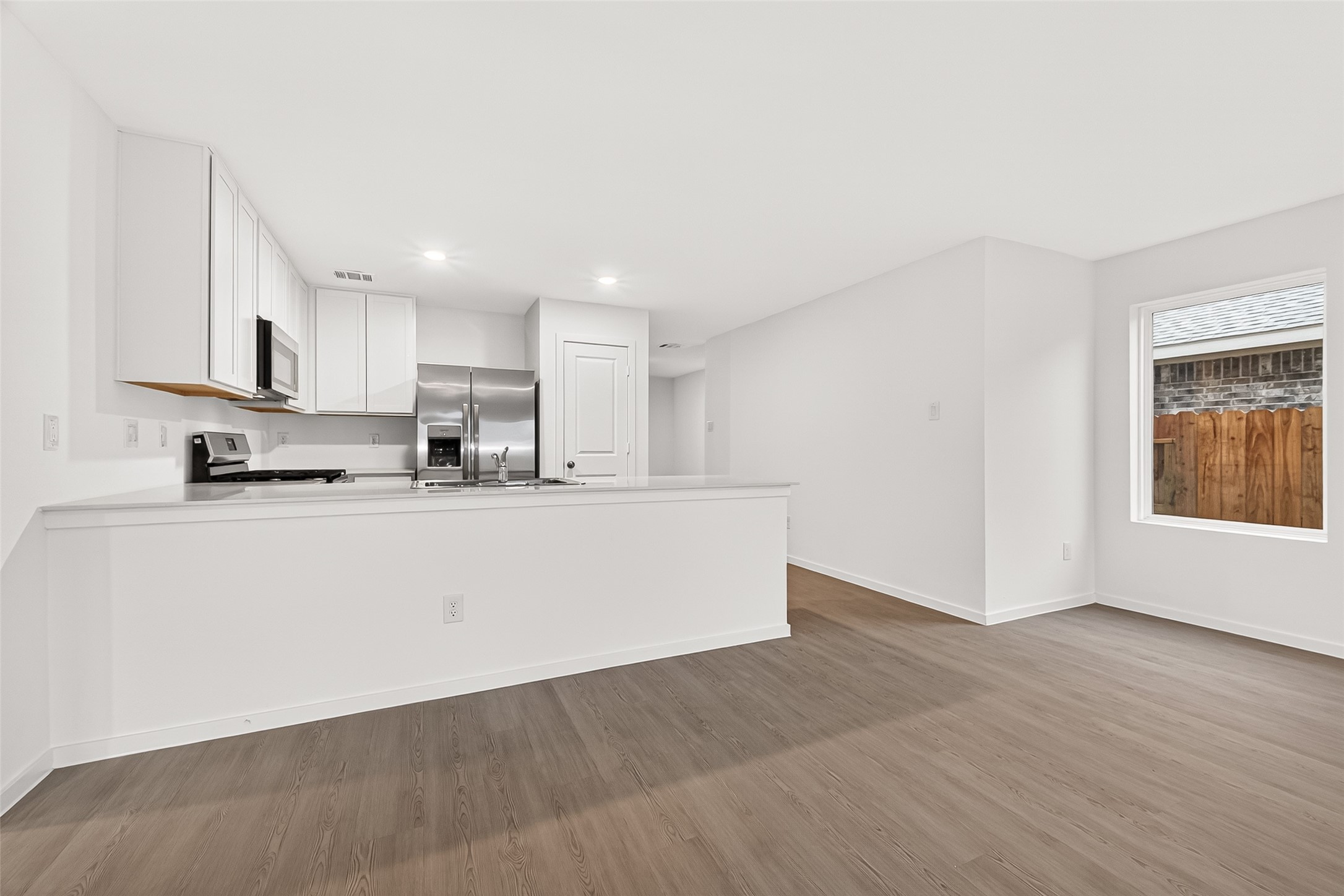10406 Rocky Trail Property Photo 10