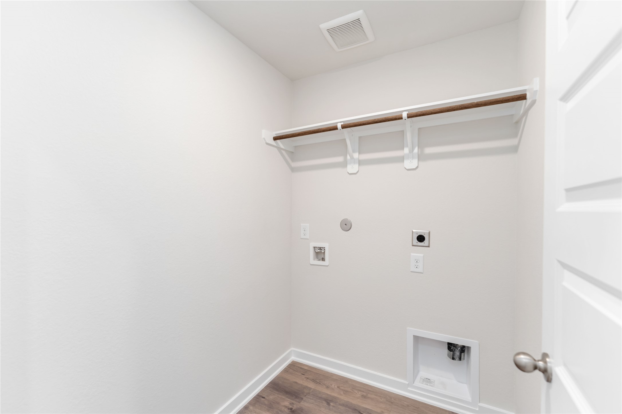 11928 Avian Avenue Property Photo 12
