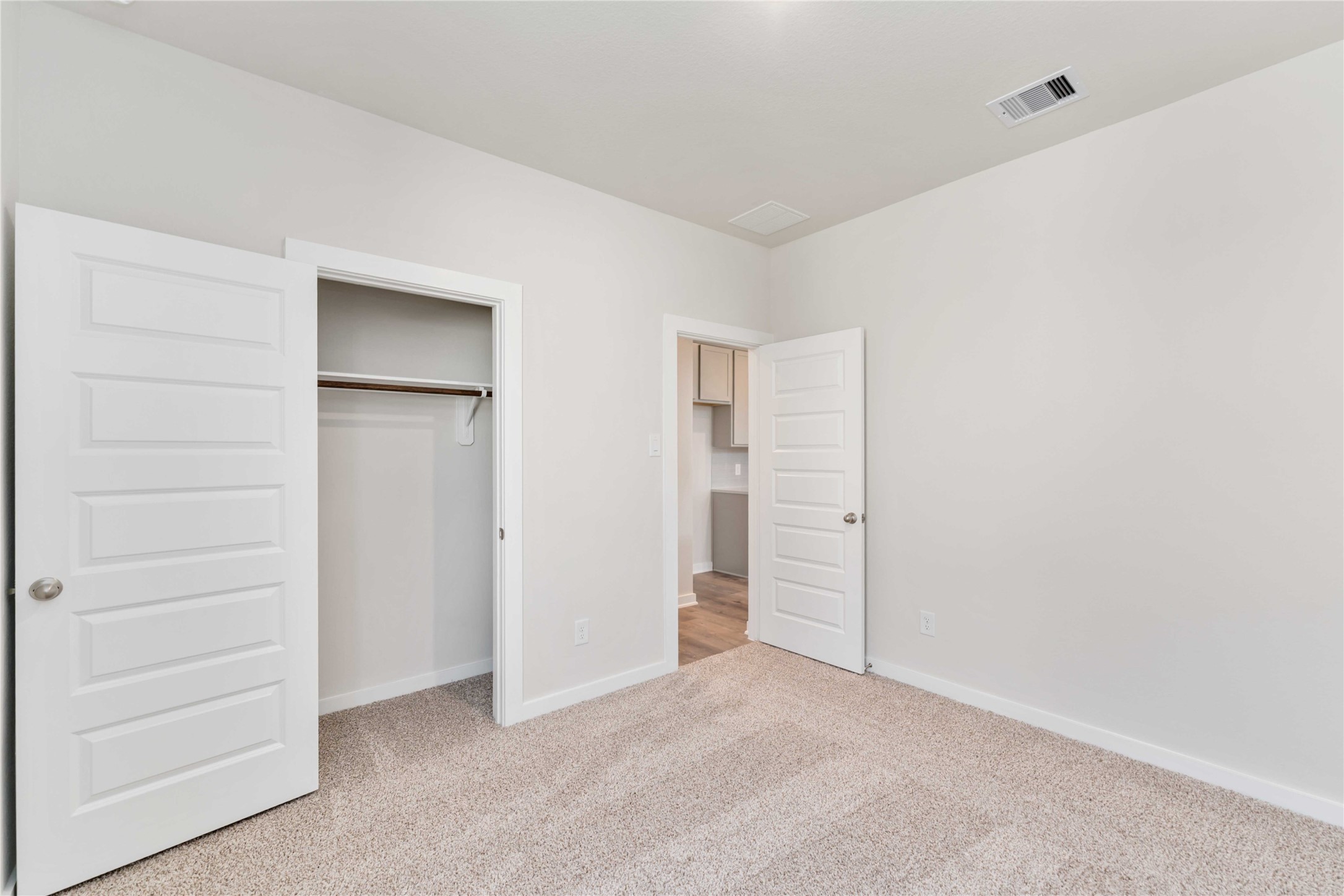 11928 Avian Avenue Property Photo 14