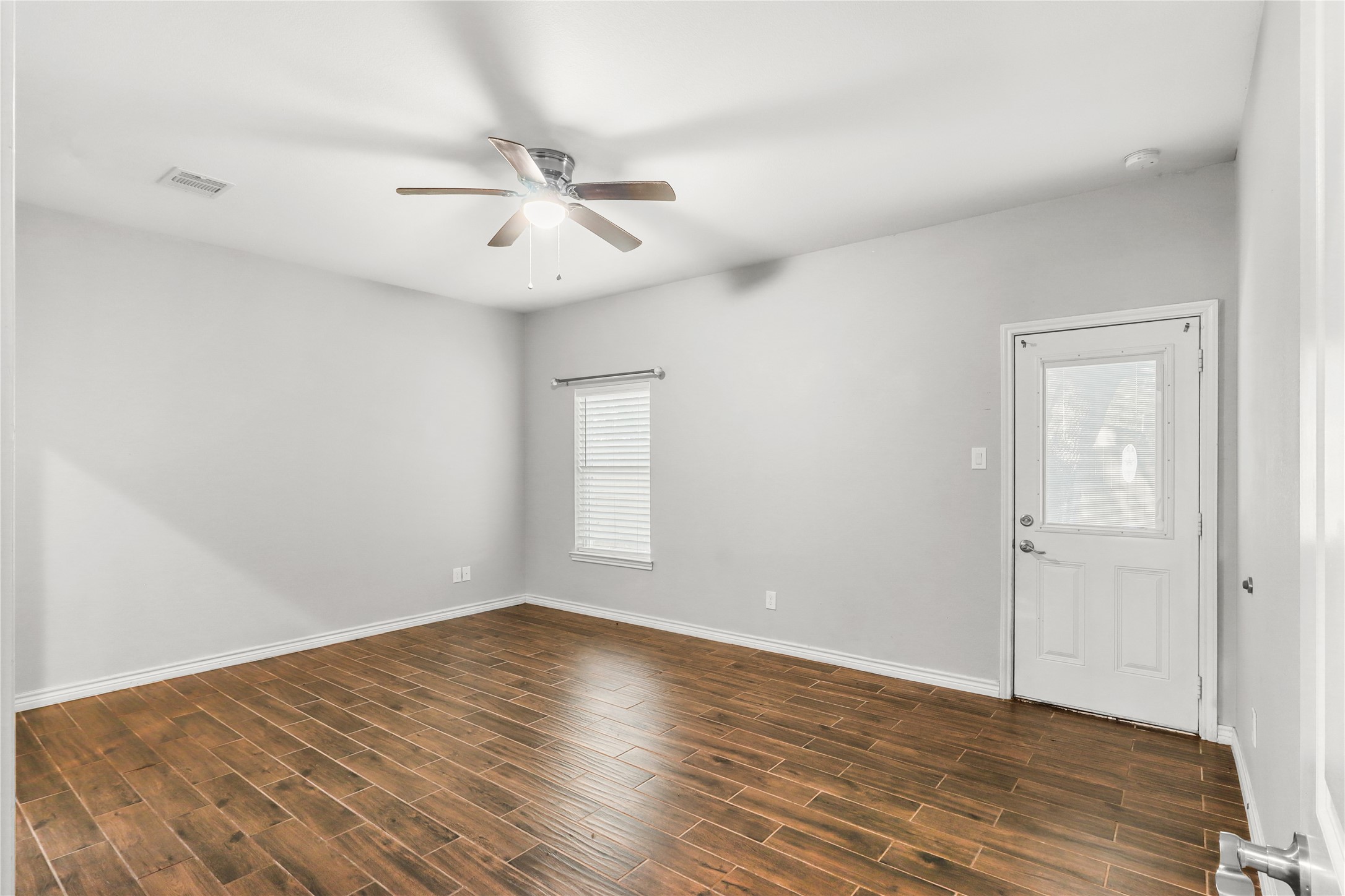 507 E Foley Street Property Photo 16