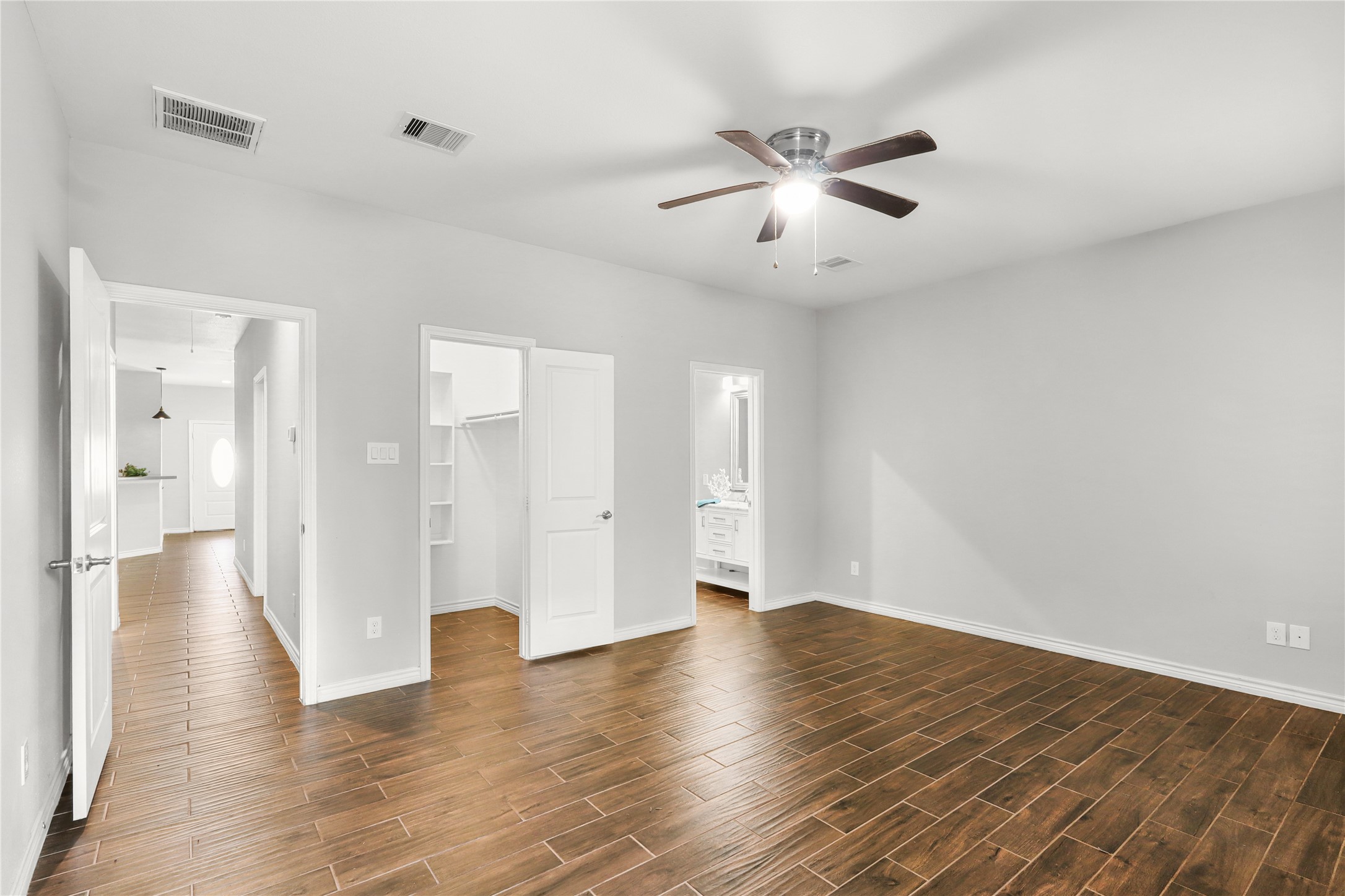 507 E Foley Street Property Photo 17
