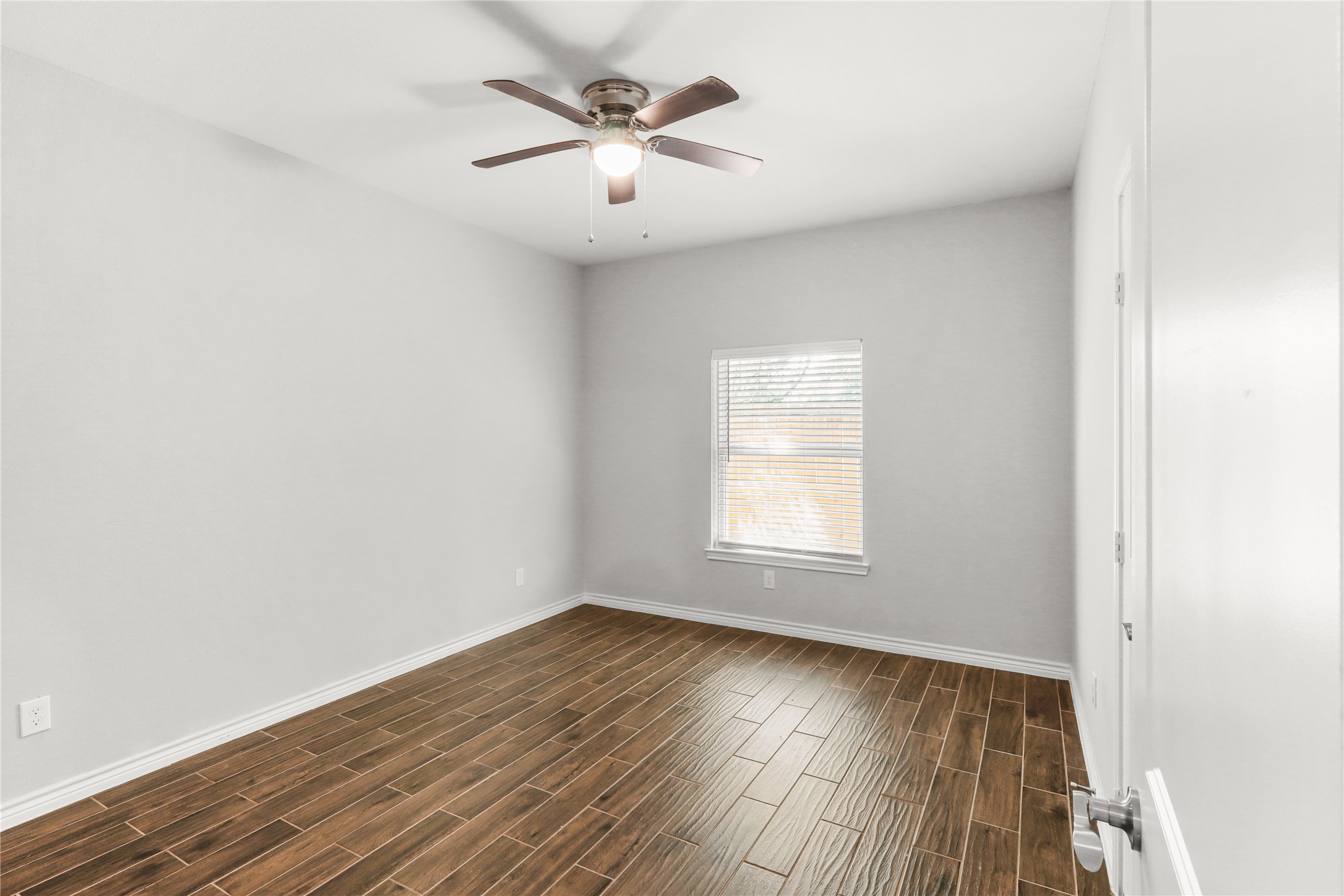 507 E Foley Street Property Photo 22