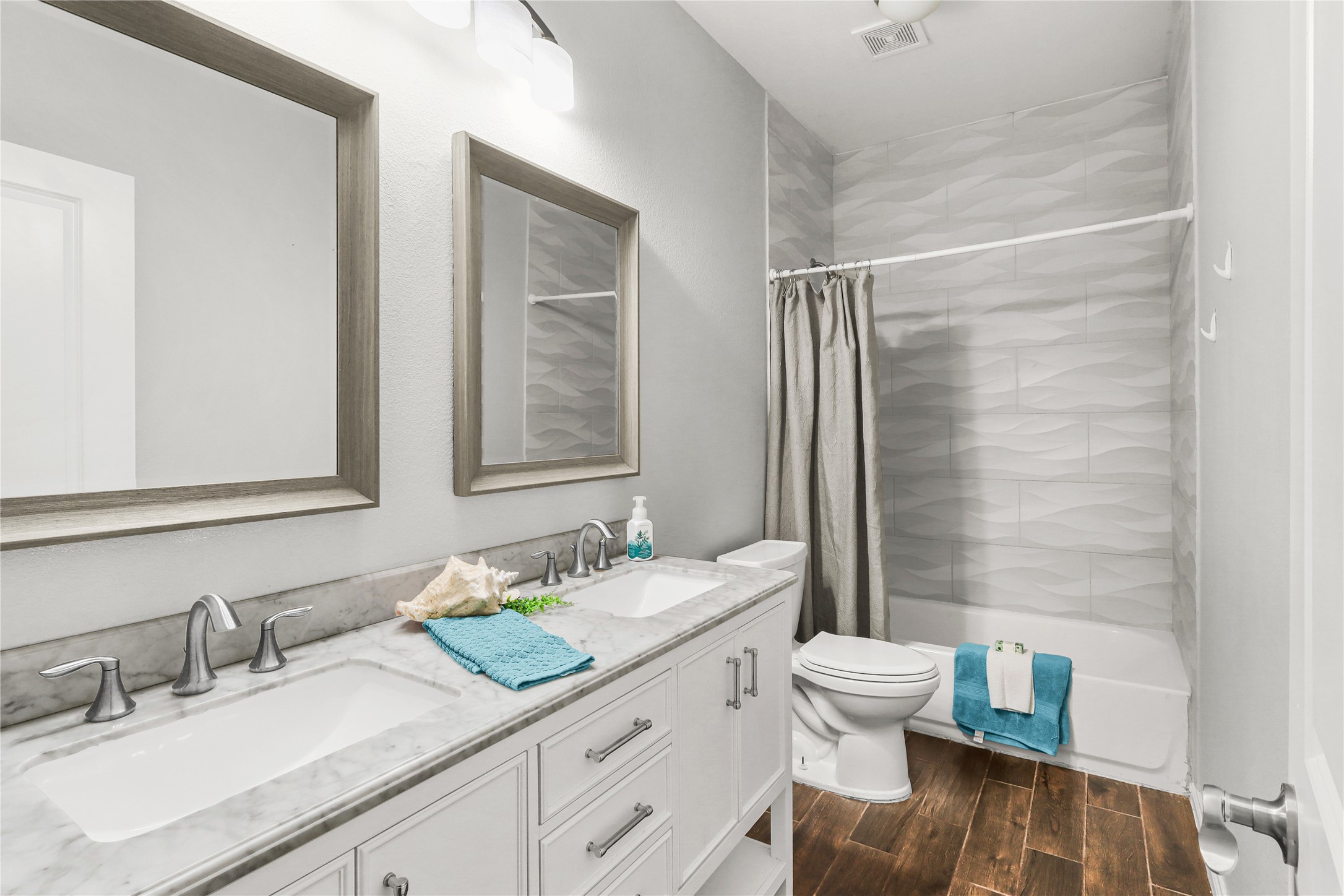 507 E Foley Street Property Photo 24