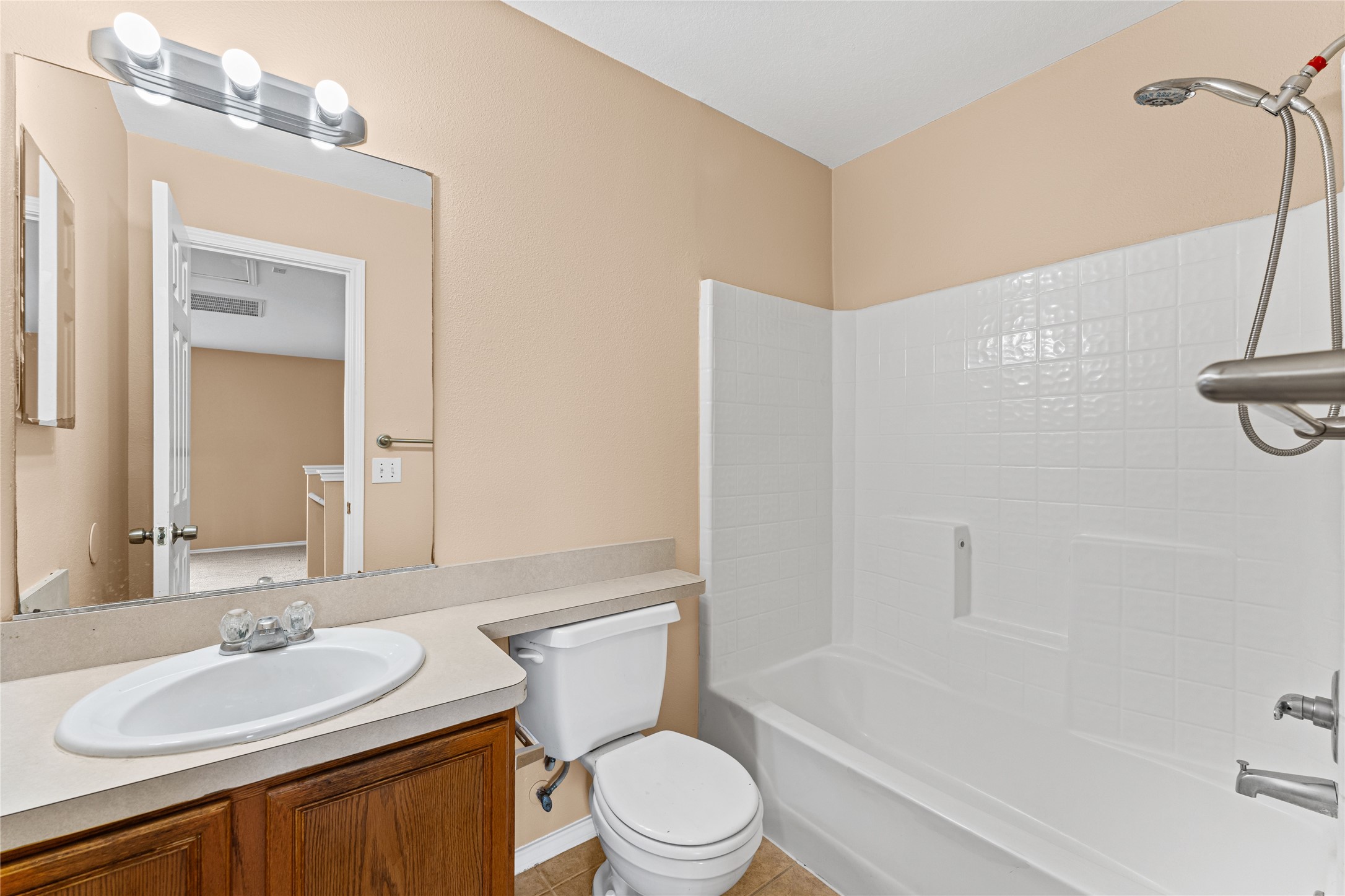3414 Dartmouth Field Lane Property Photo 8