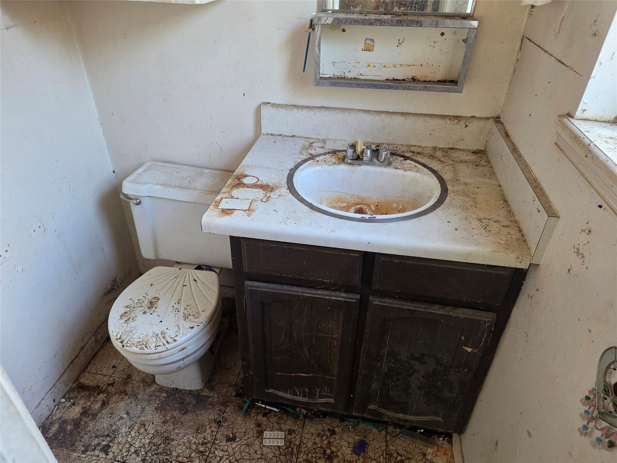 907 Avenue M Property Photo 8