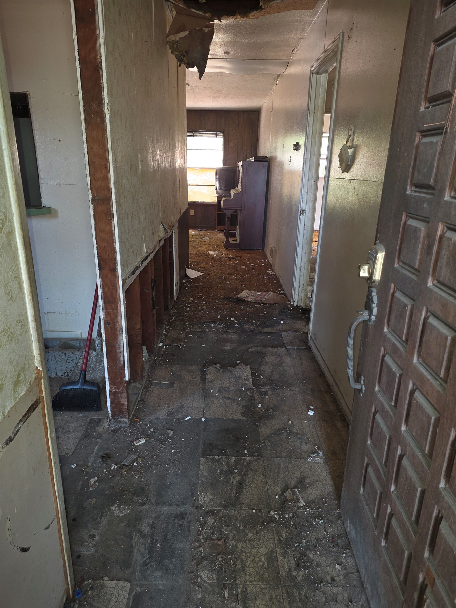 907 Avenue M Property Photo 11