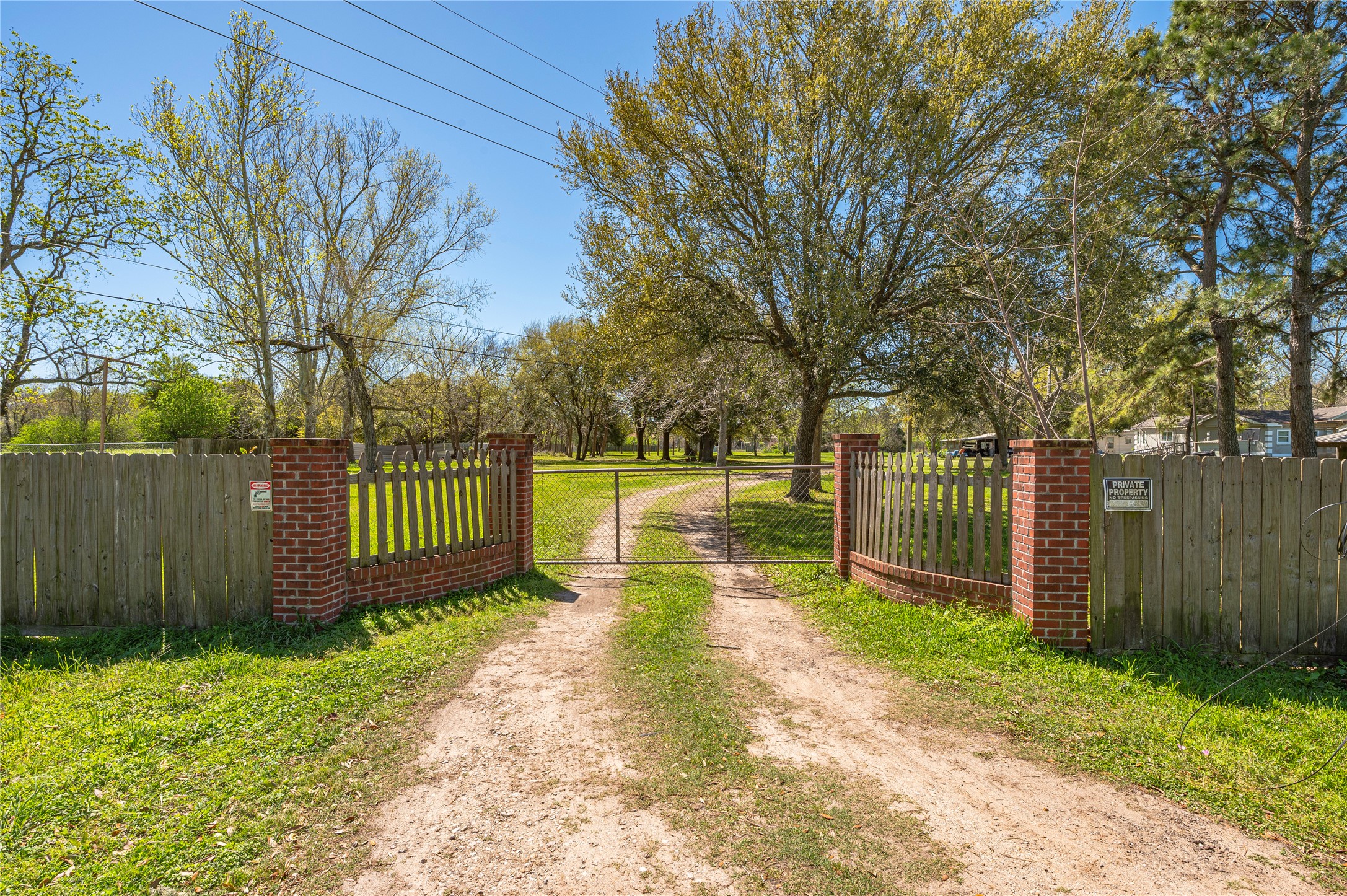 6009 Terrebonne Road Property Photo 10