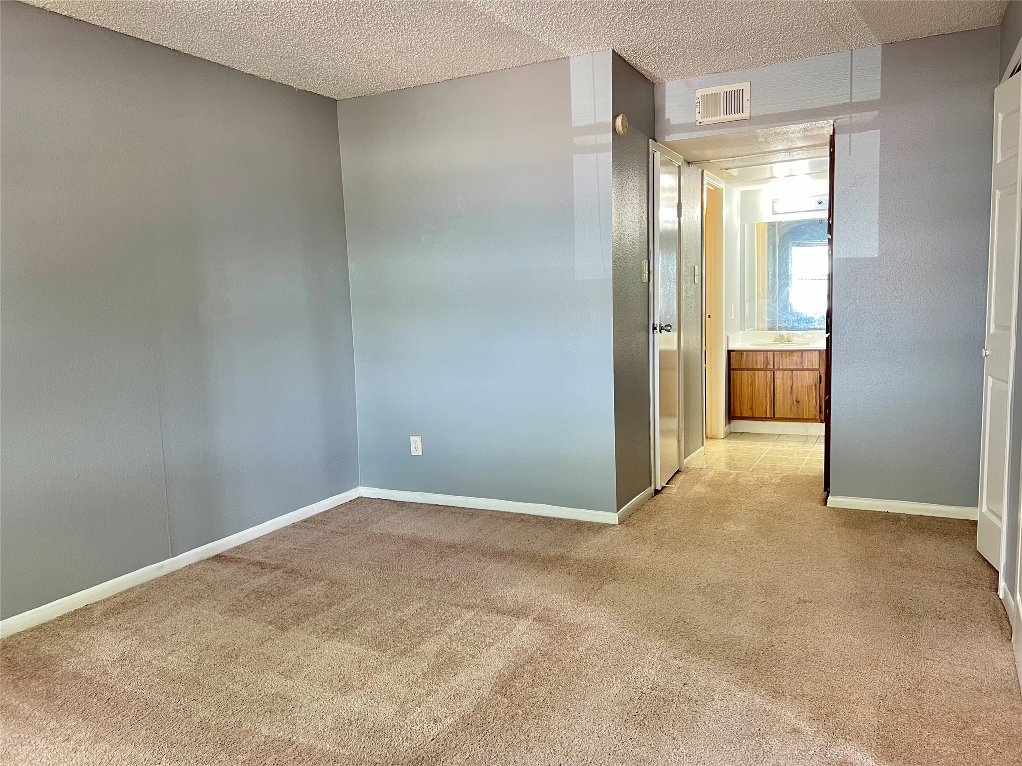 10203 Forum Park Drive 218 Property Photo 14