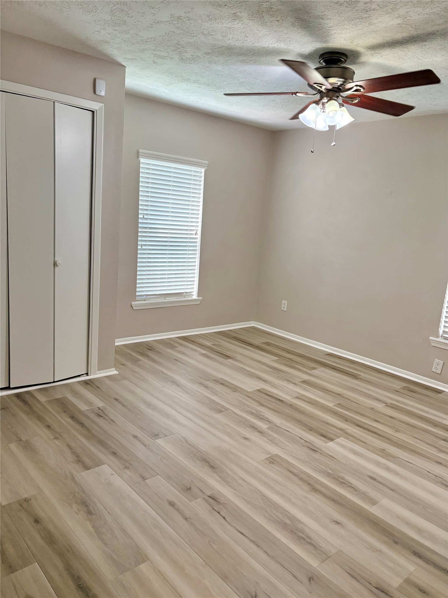 2630 Arlington Street Property Photo 6