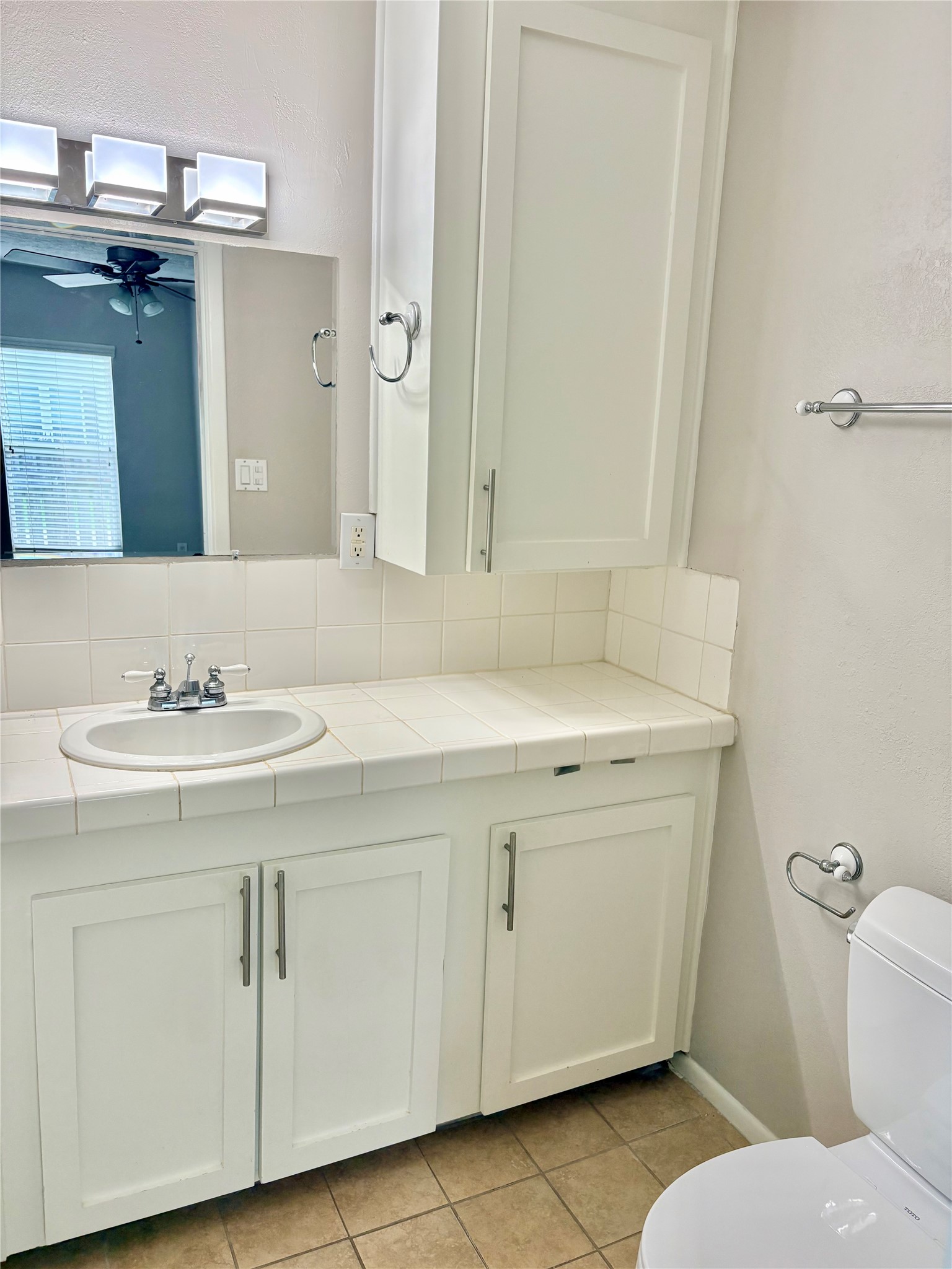 2630 Arlington Street Property Photo 9