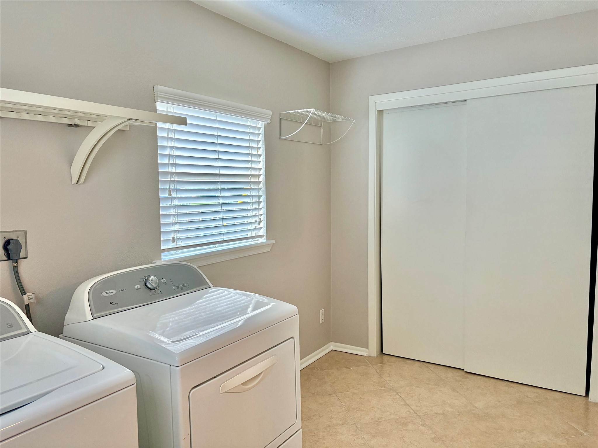 2630 Arlington Street Property Photo 11