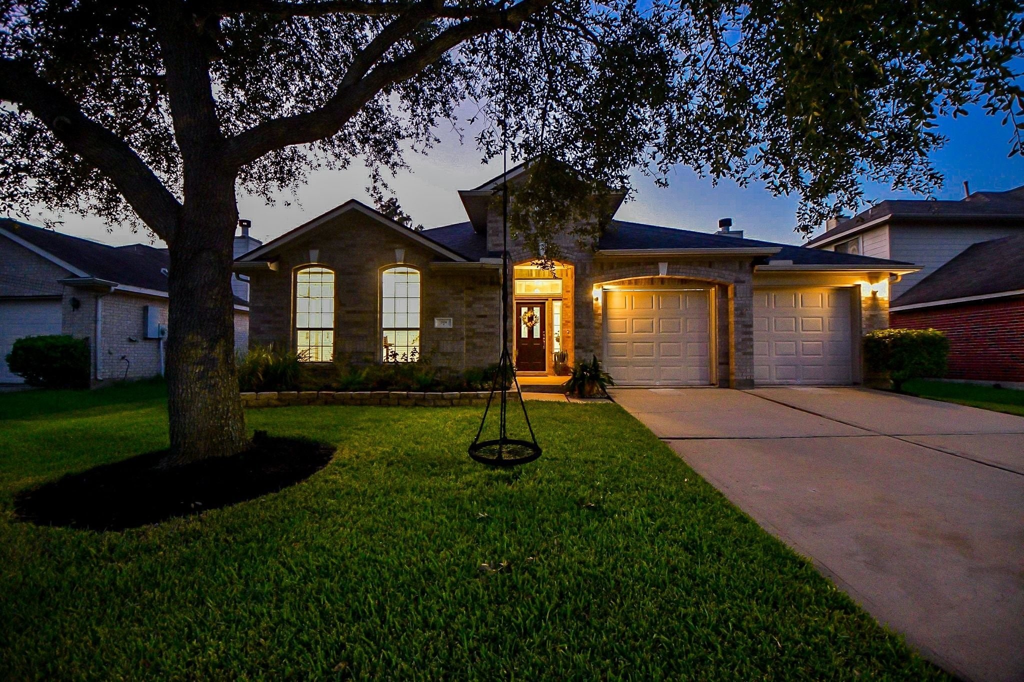 2034 Creek Shore Lane Property Photo 4