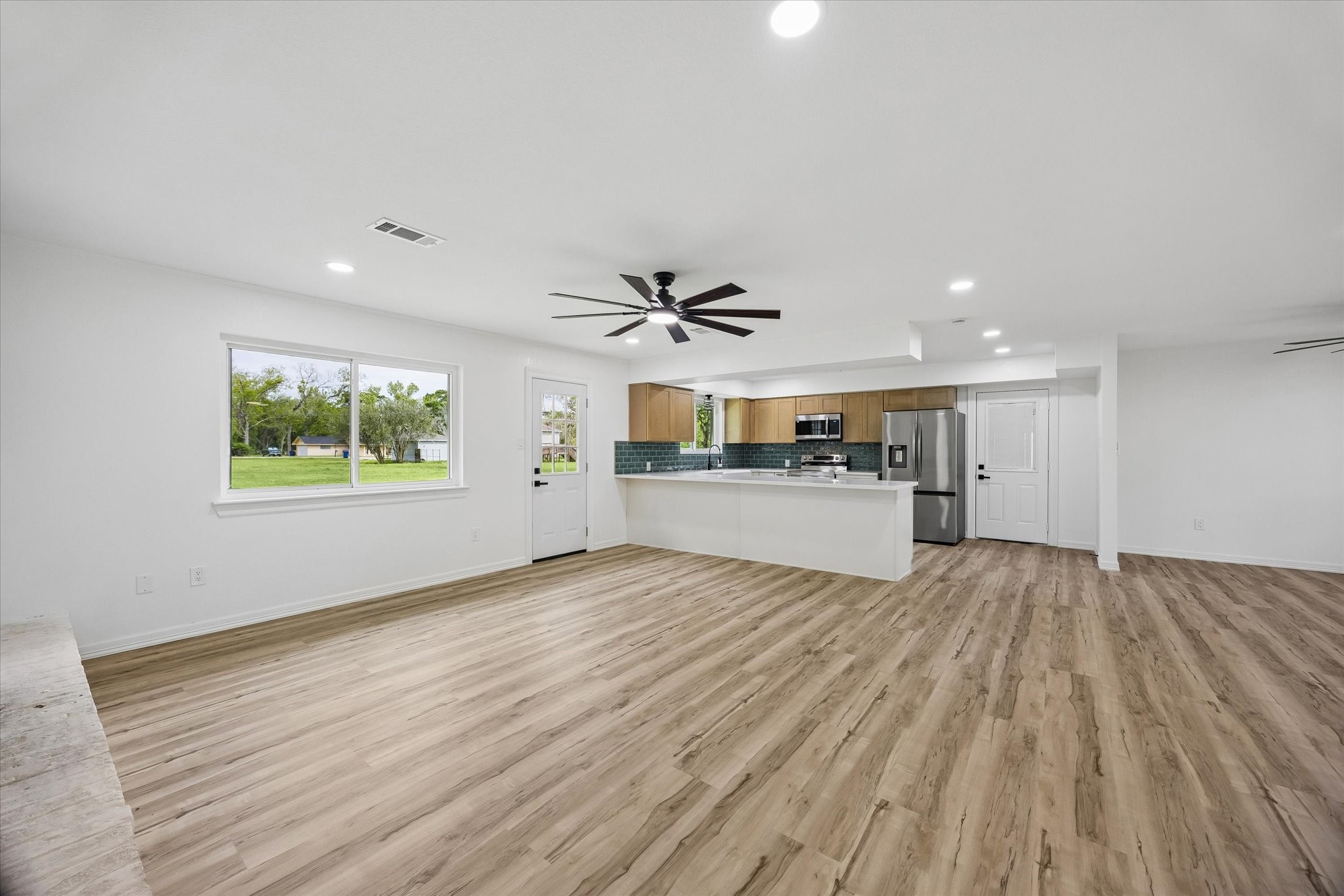 1107 Hallie Street Property Photo 16