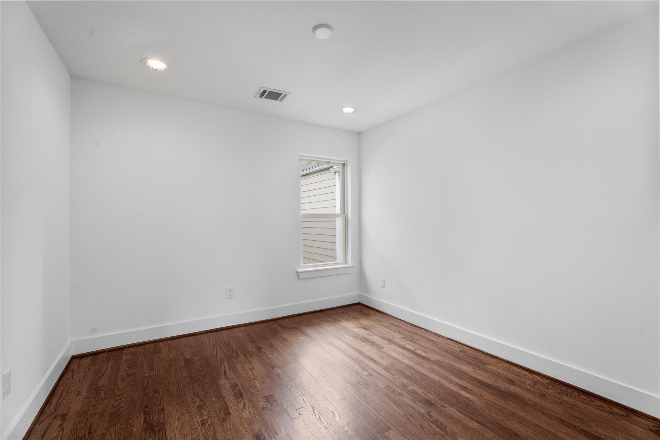609 Allston Street Property Photo 33