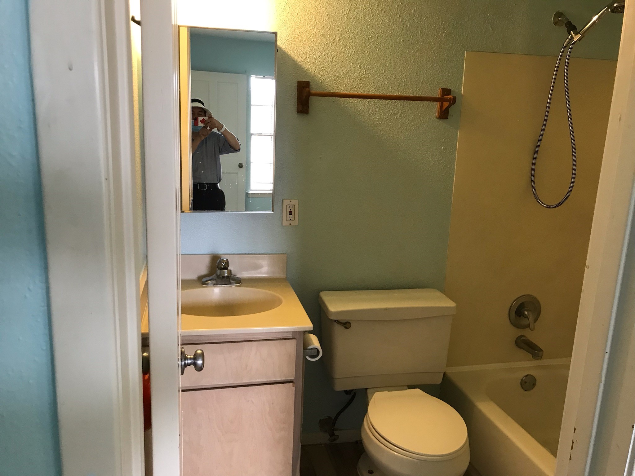 1540 Hawthorne Street 4 Property Photo 7