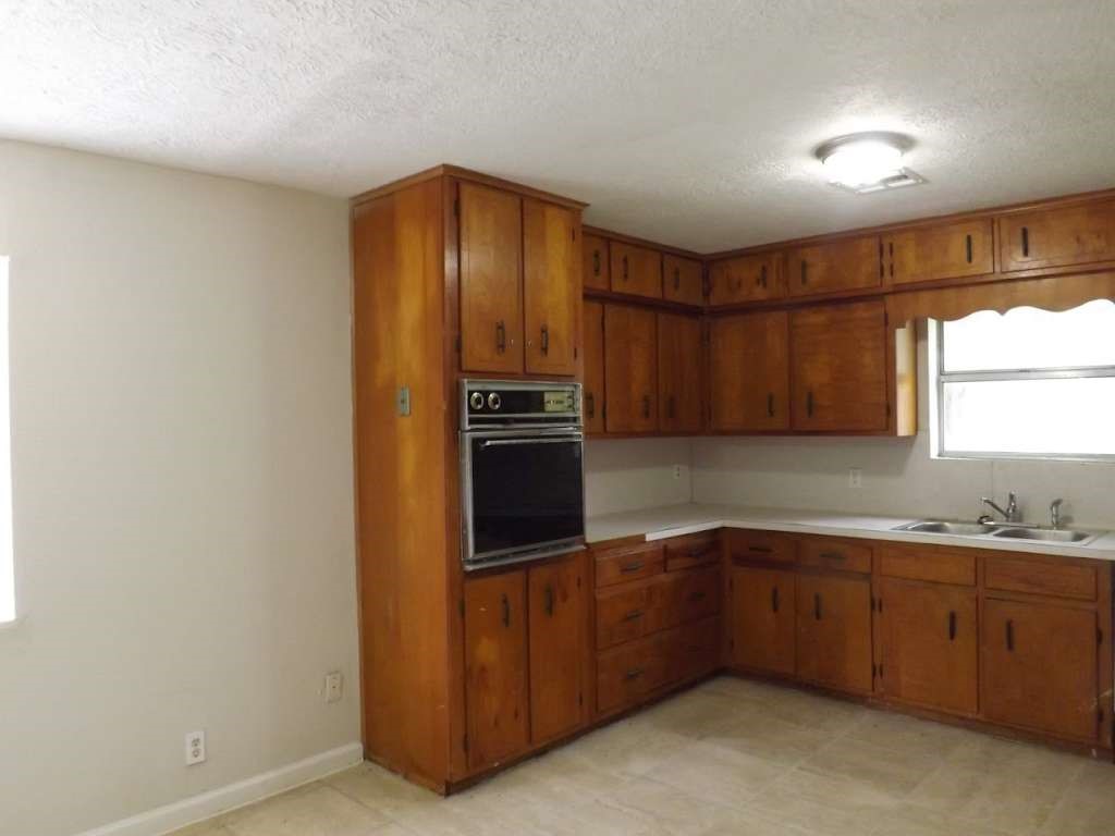 501 S Holmes Street Property Photo 12