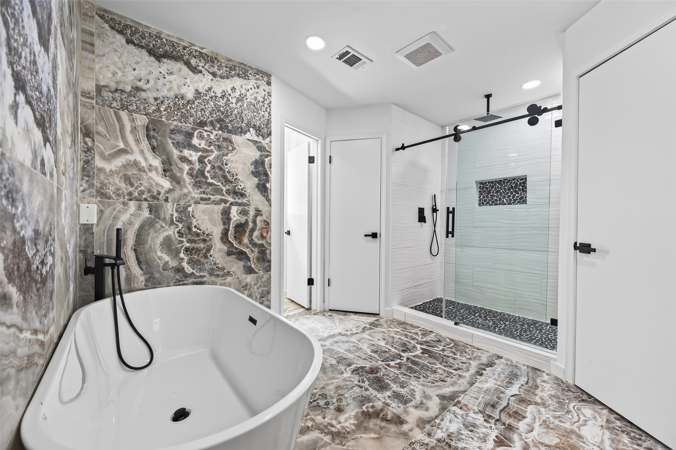 5411 Cobble Lane Property Photo 19