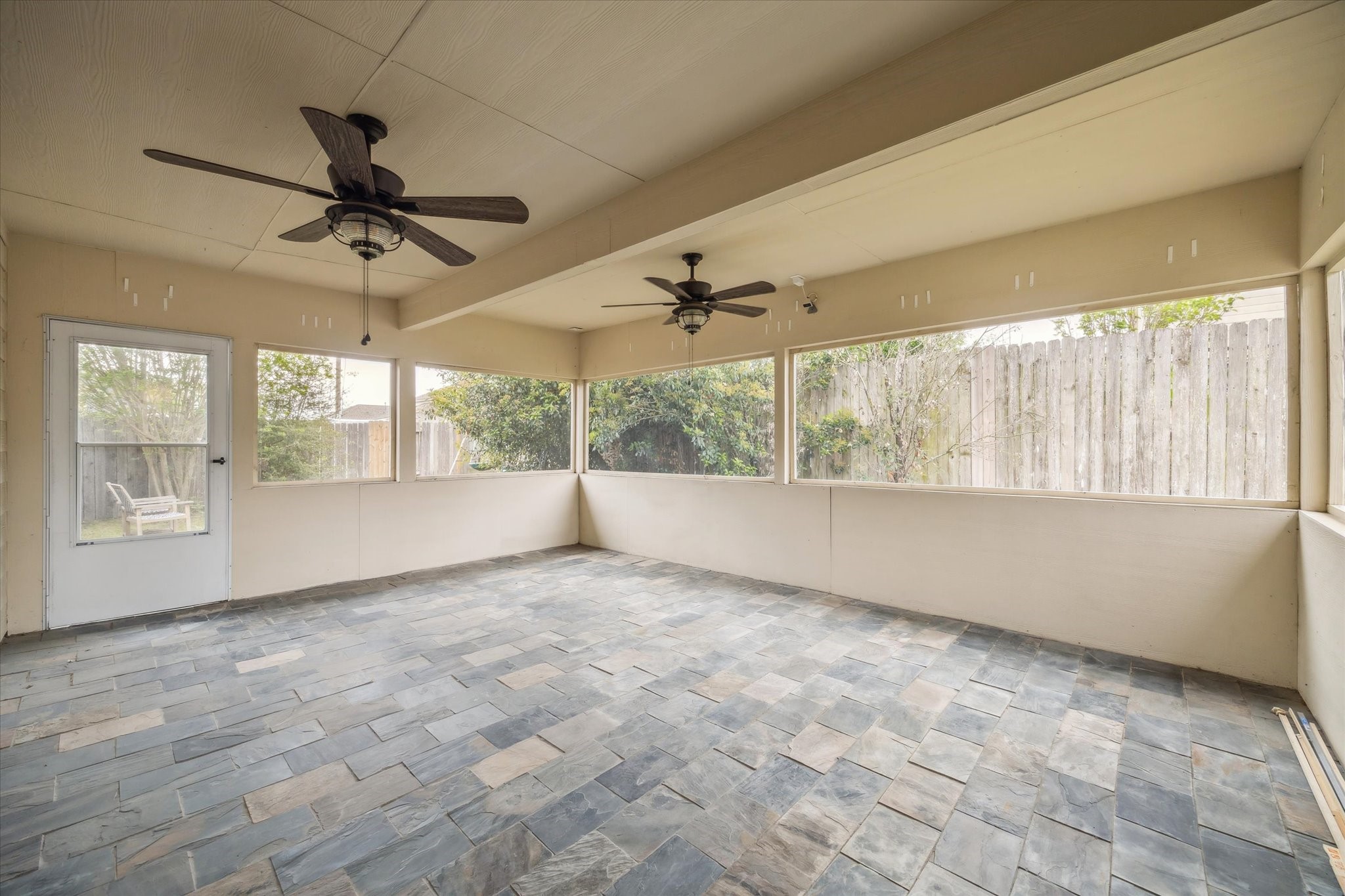 9842 Lynette Falls Drive Property Photo 9